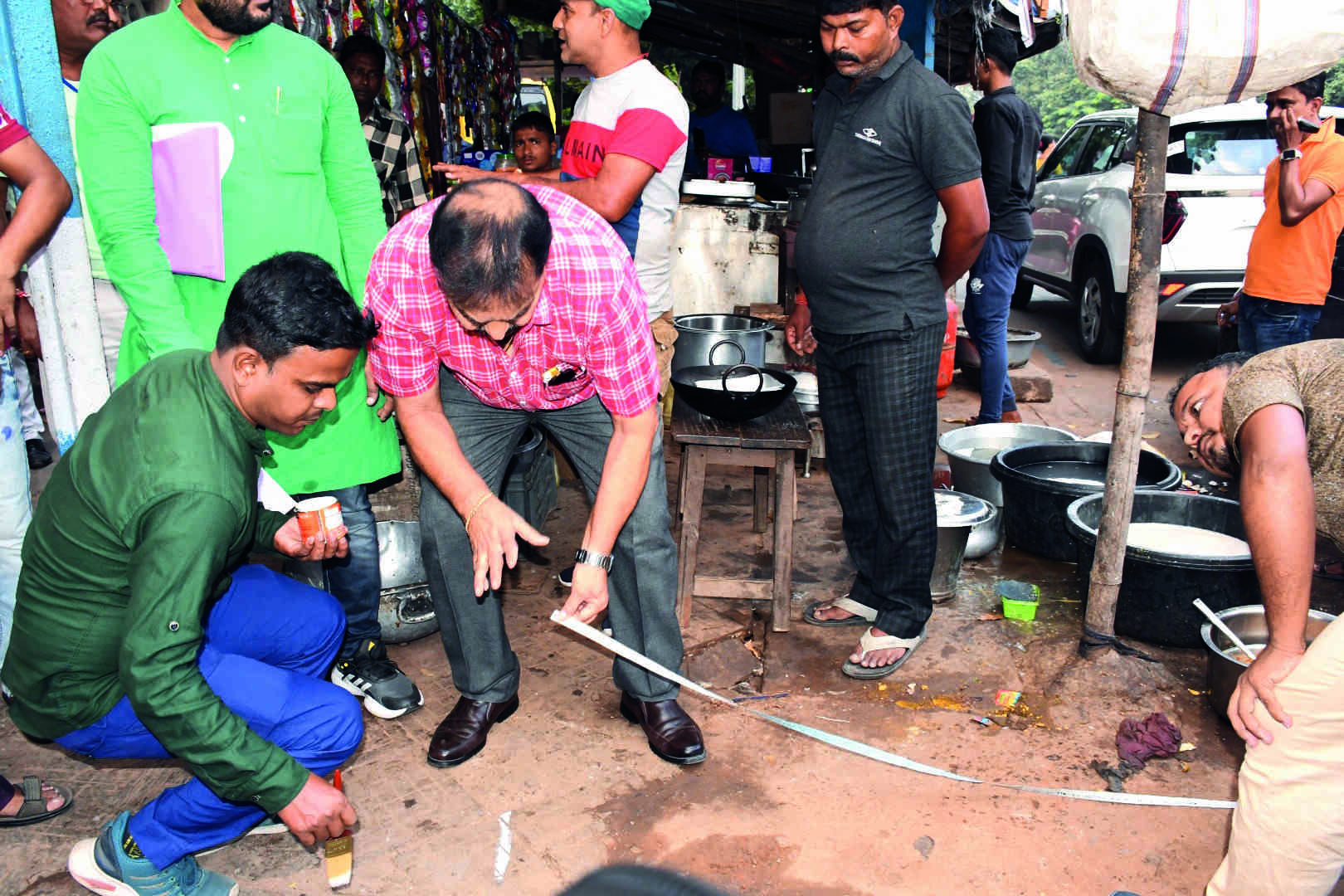 KMC starts survey of hawkers from Gariahat KMC starts survey of hawkers from Gariahat