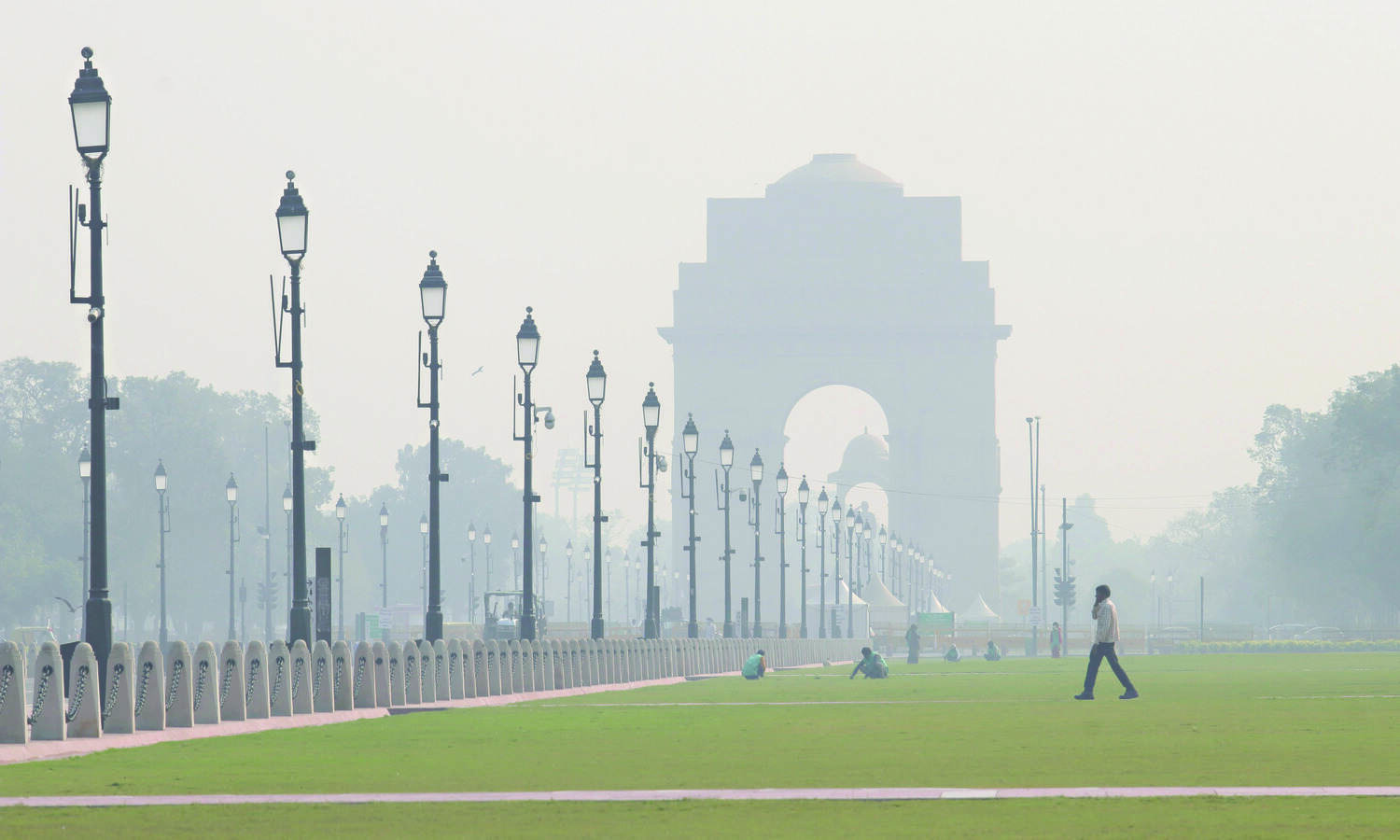 AQI poor for 2nd day in row; review of GRAP stage-3 curbs likely today