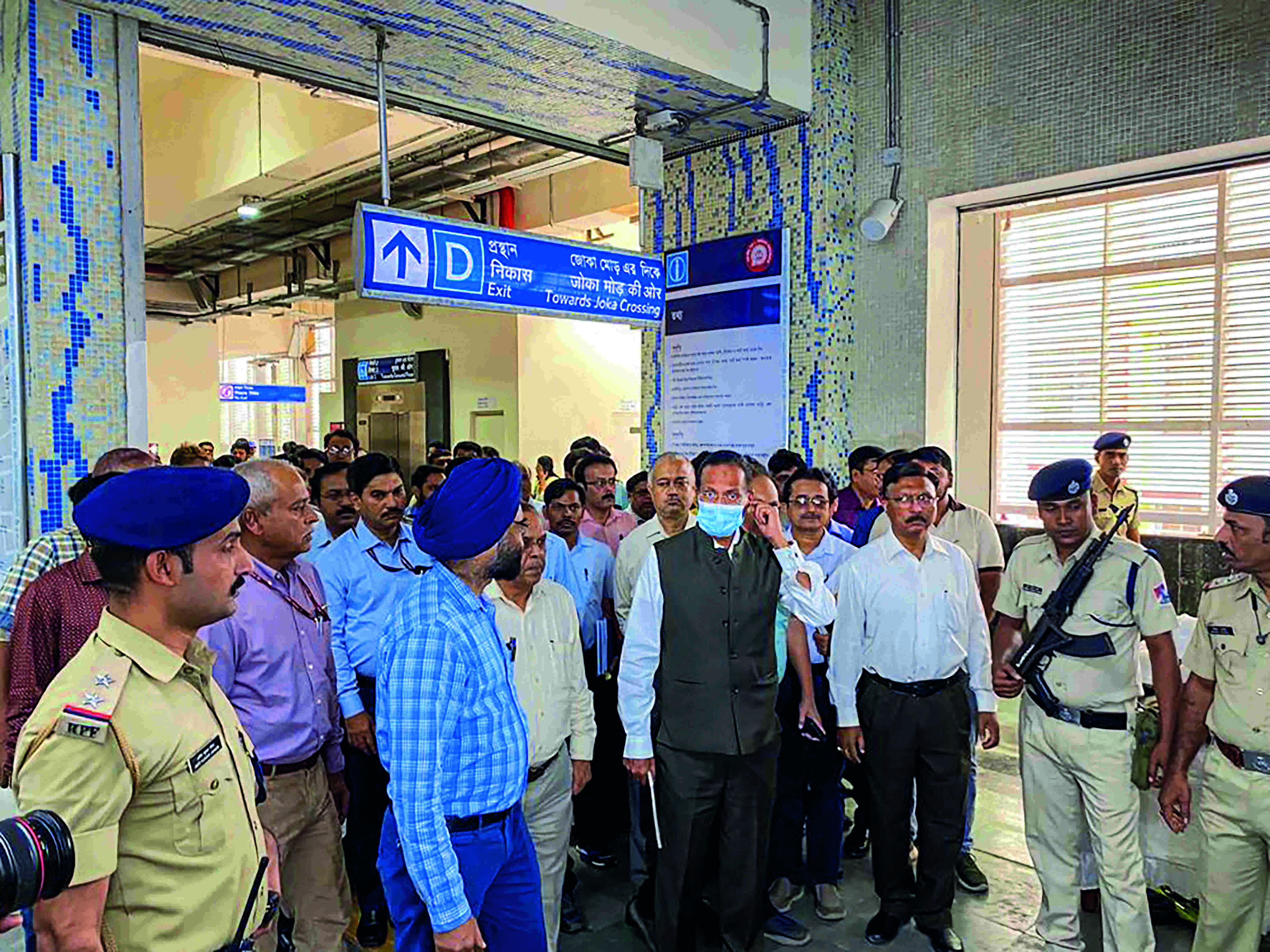 Commissioner of Railway Safety inspects Joka-Taratala metro route Commissioner of Railway Safety inspects Joka-Taratala metro route