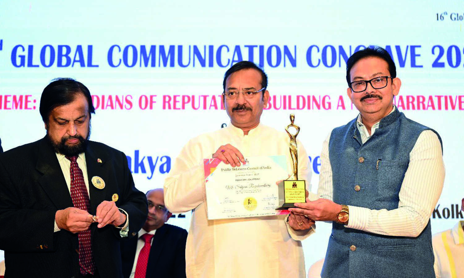 Satyam Roychowdhury gets Chanakya Award