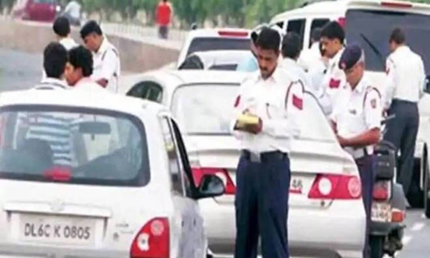 Police issue over 5,800 challans for violation of transport curbs under GRAP Stage III in Delhi