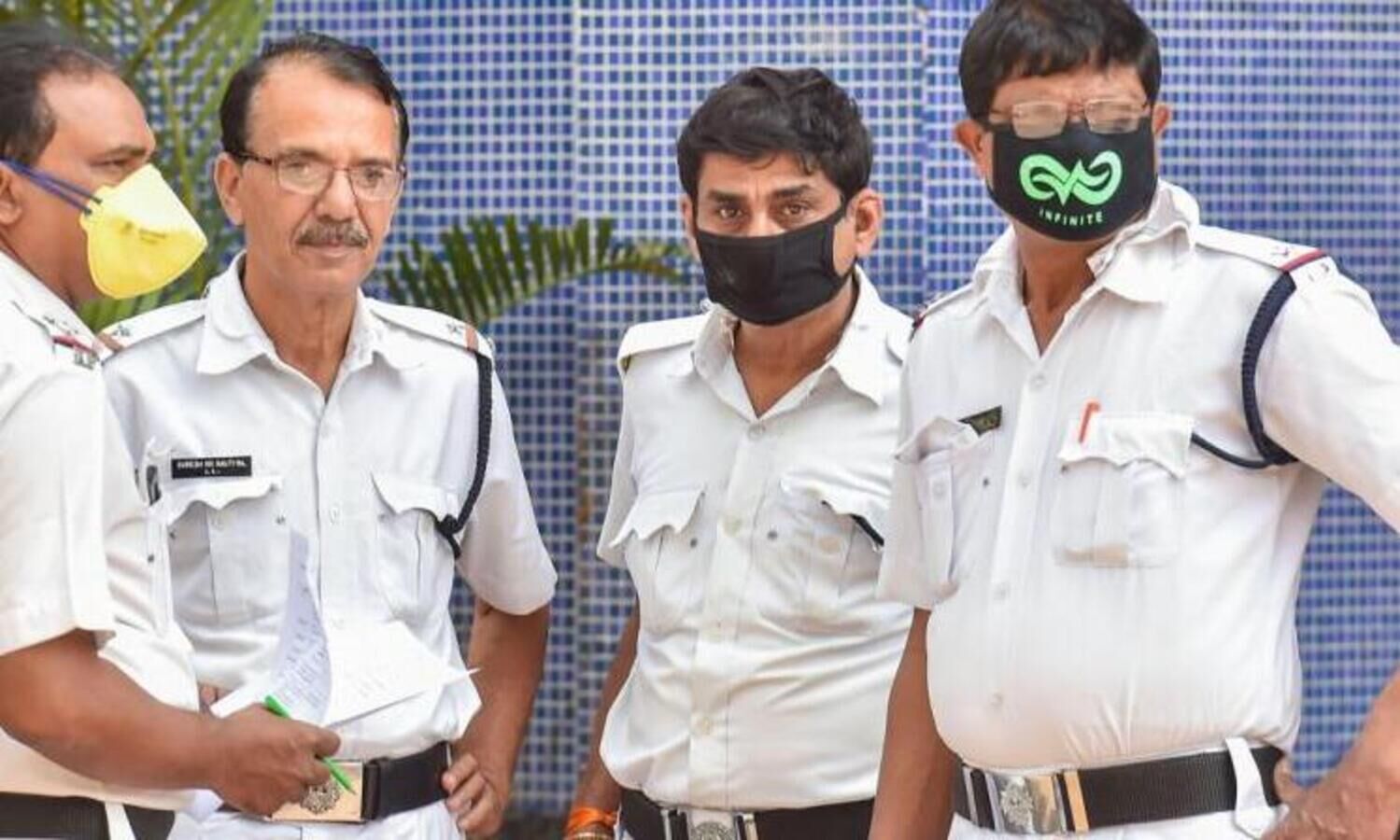 Inquiry ordered after job aspirant in Kolkata claims she was bitten on hand by cop