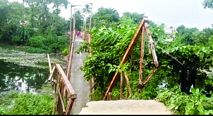 Civic body to repair footbridge on Atreyee canal at Rs 48 cr Civic body to repair footbridge on Atreyee canal at Rs 48 cr