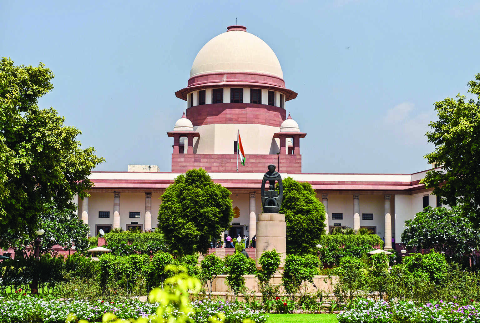 State govts should consider public interest before politics, says SC State govts should consider public interest before politics, says SC