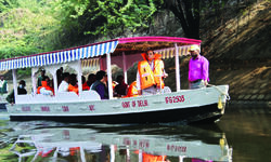2-km stretch of Najafgarh Drain from Timarpur to Mall Road Bridge has been completely cleaned 2-km stretch of Najafgarh Drain from Timarpur to Mall Road Bridge has been completely cleaned