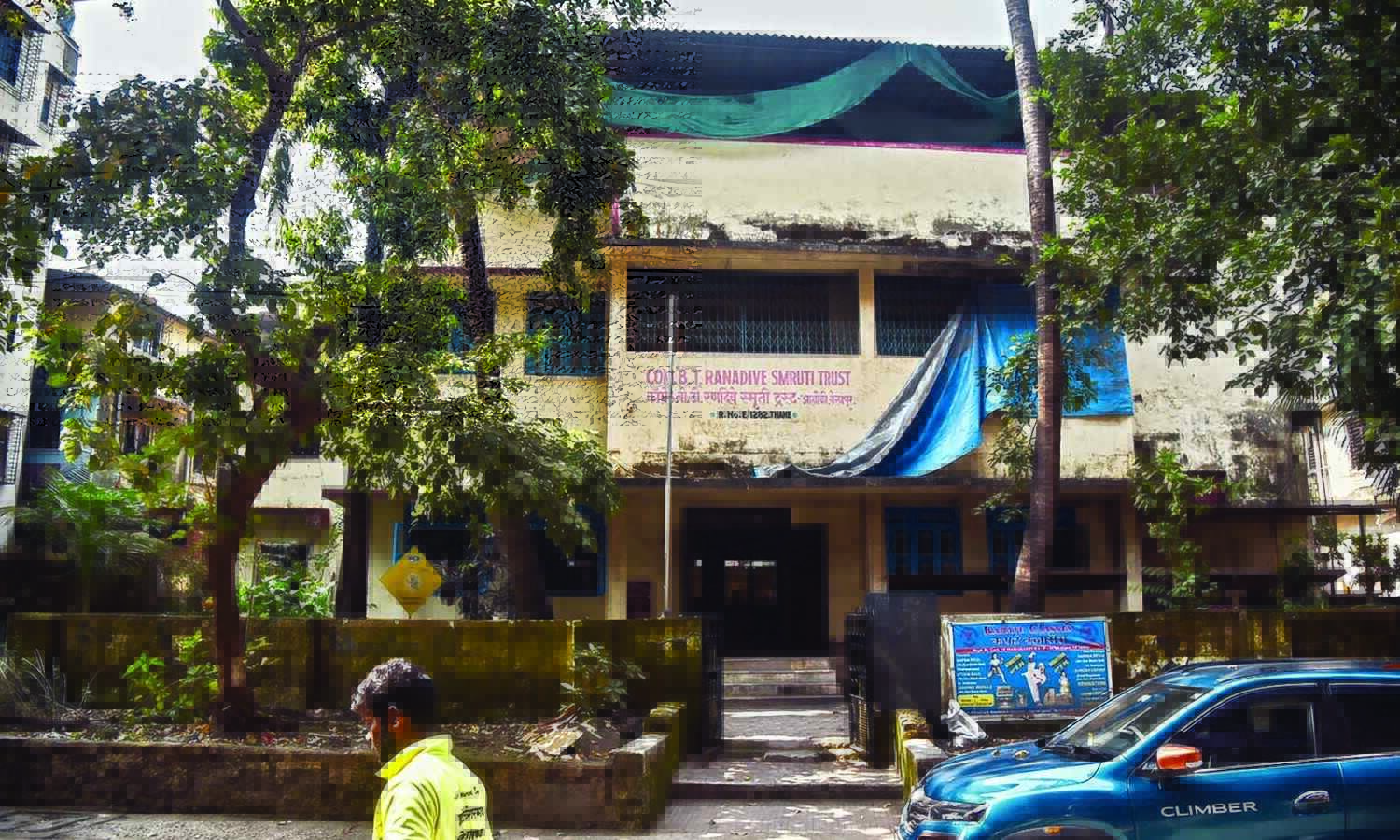 Place Navlakha under house arrest within 24 hrs: SC to govt