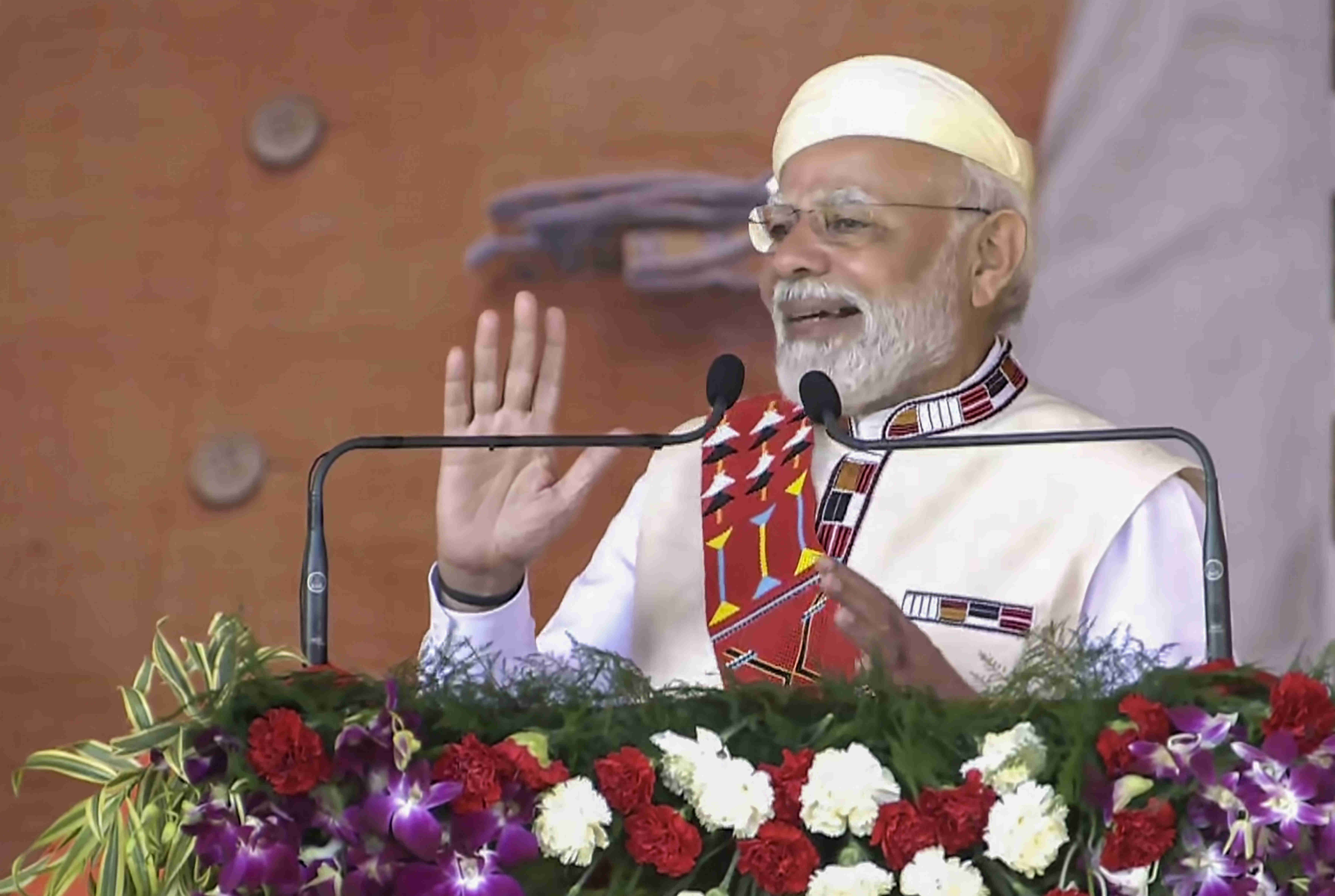 PM inaugurates Arunachals first greenfield airport