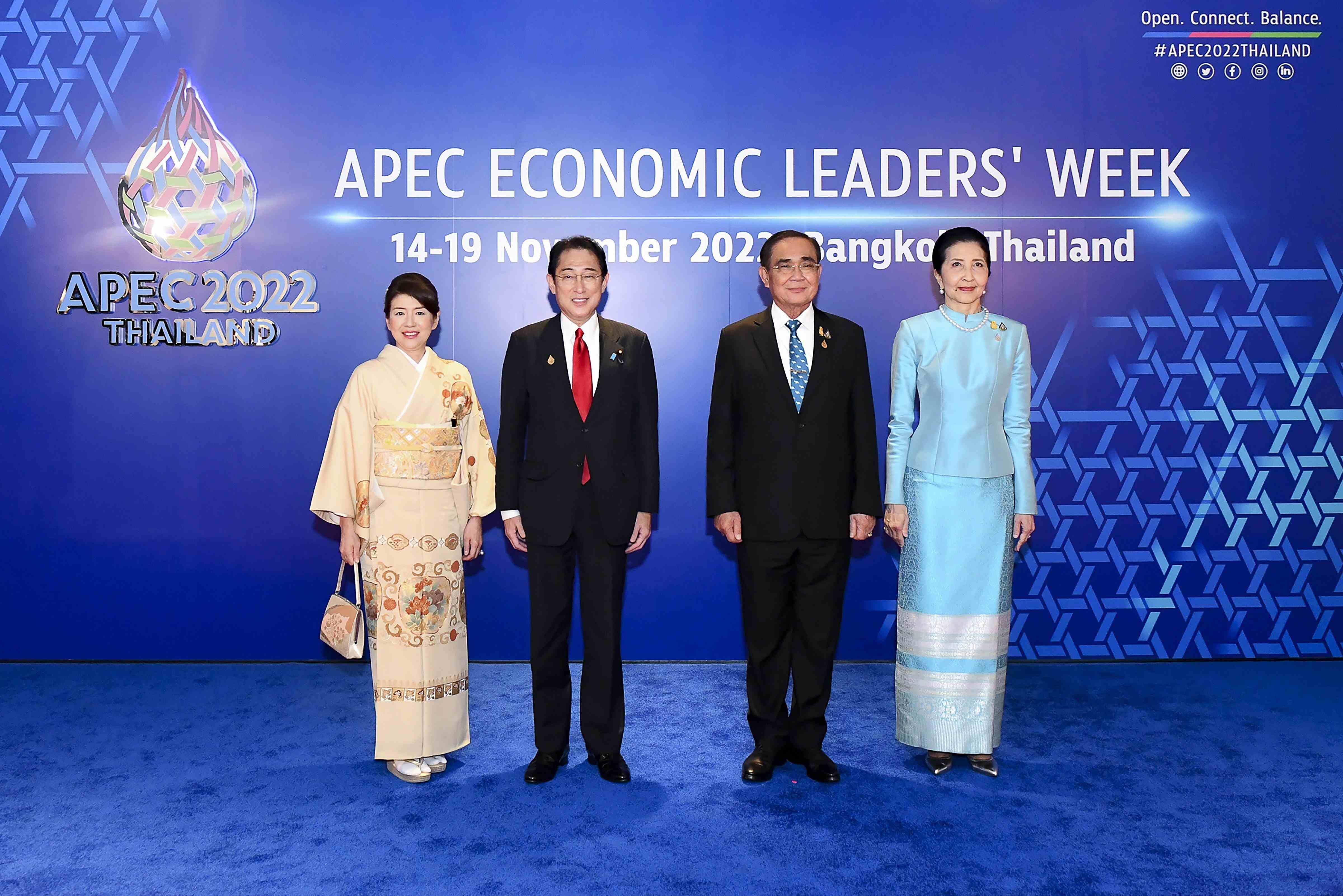 Asia-Pacific leaders condemn war, renew calls for open trade
