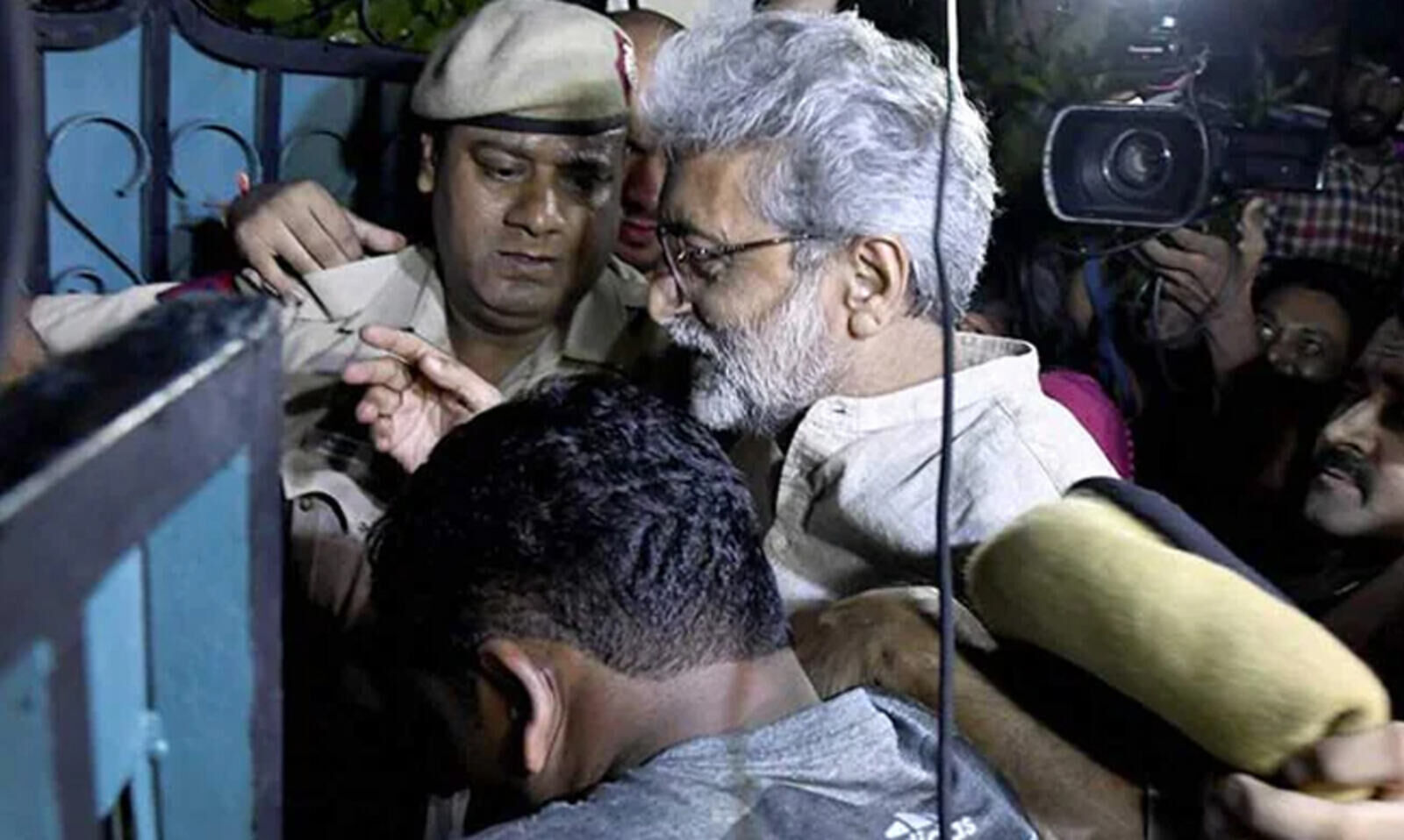 Gautam Navlakha released from jail, will be kept under house arrest Gautam Navlakha released from jail, will be kept under house arrest
