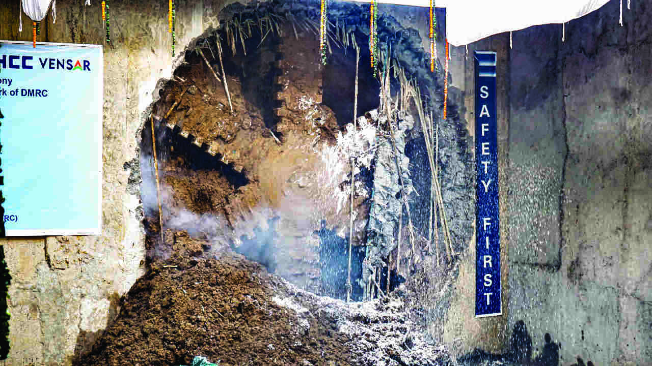 DMRC achieves breakthrough, completes tunneling work between Krishna Park Extn and Keshopur