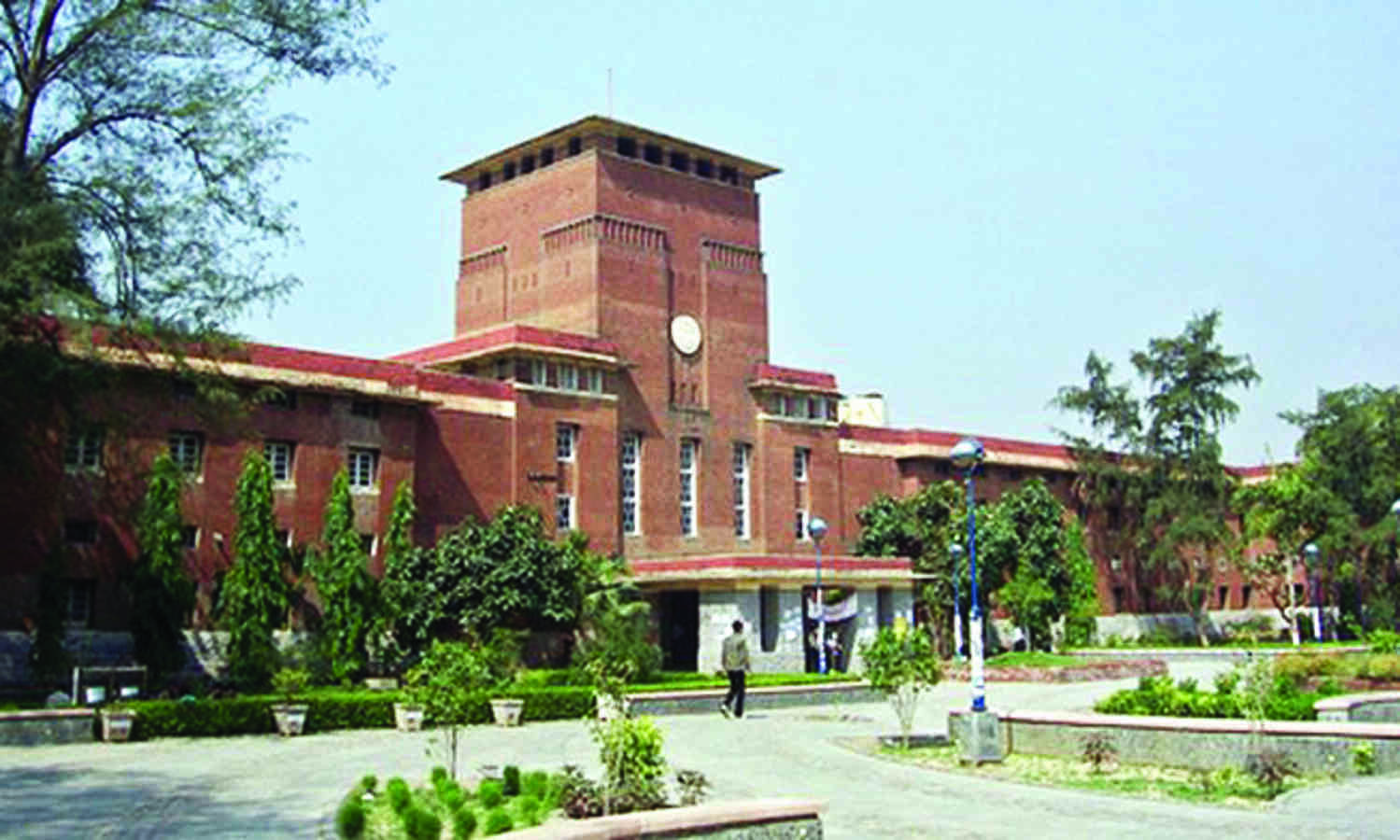 DU Academic Council approves plans to hike PhD thesis evaluation fee by Rs 2,500