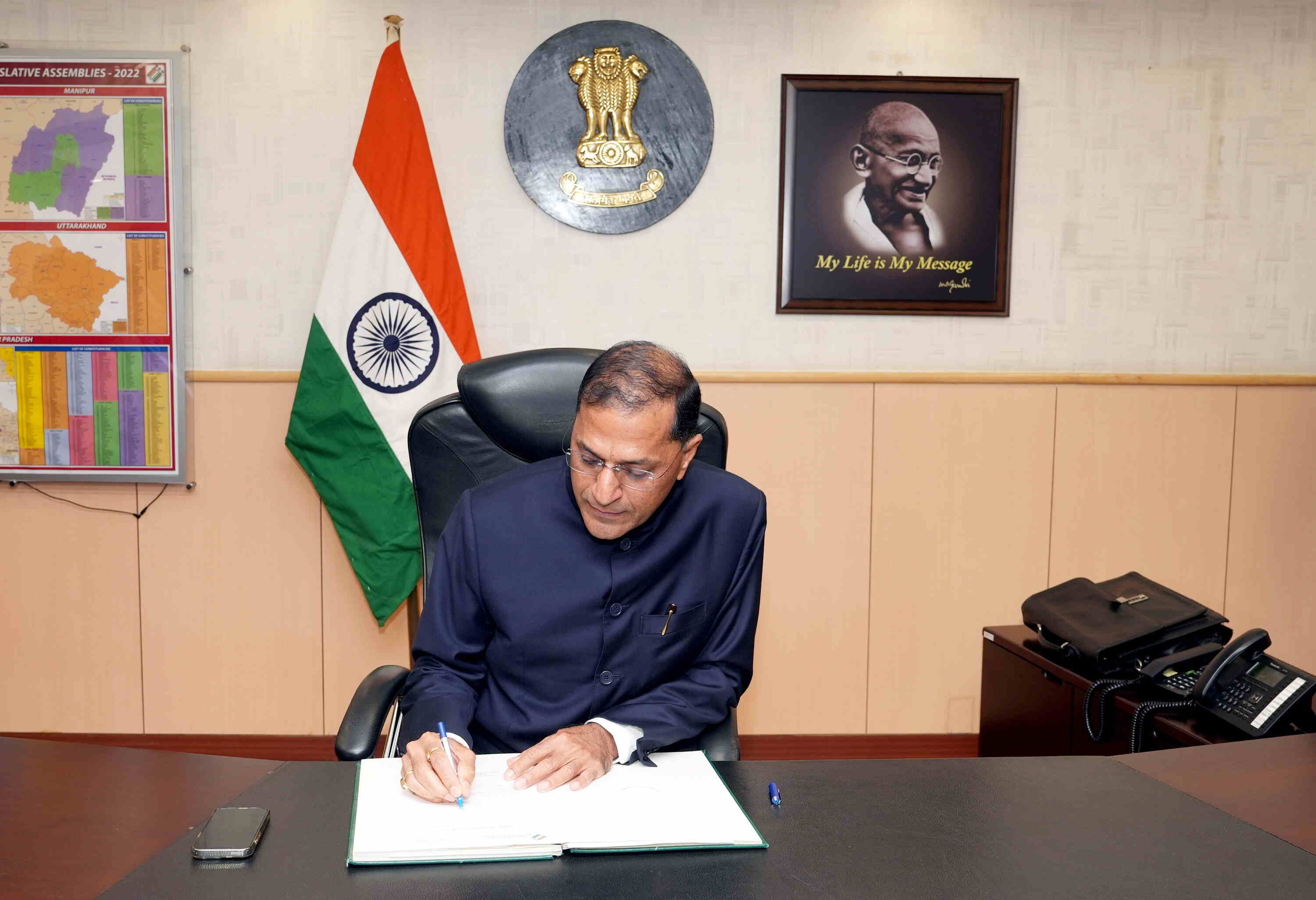 Goels appointment as election commissioner comes under SC scanner Goels appointment as election commissioner comes under SC scanner