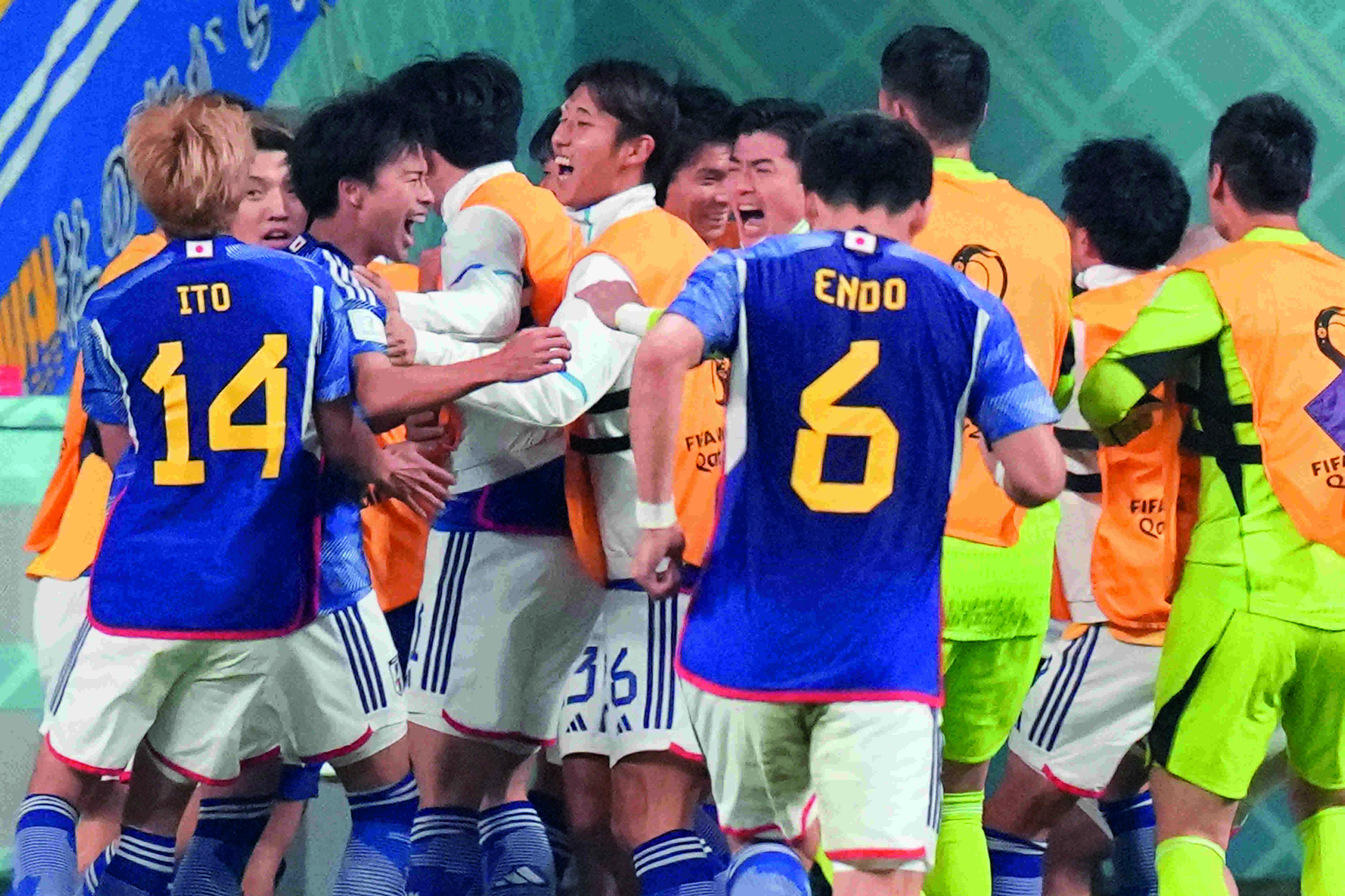 WC: Japan beat Germany 2-1 WC: Japan beat Germany 2-1