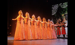 Kolkata audience enjoys Russian cultural extravaganza at Rabindra Sadan