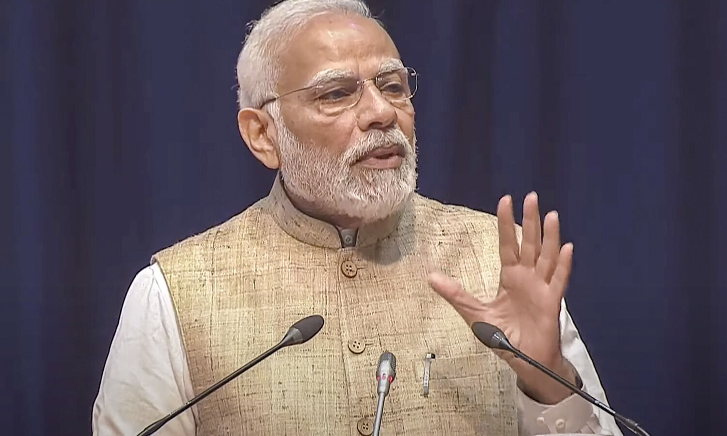 Fundamental duties should be the first priority of citizens: PM