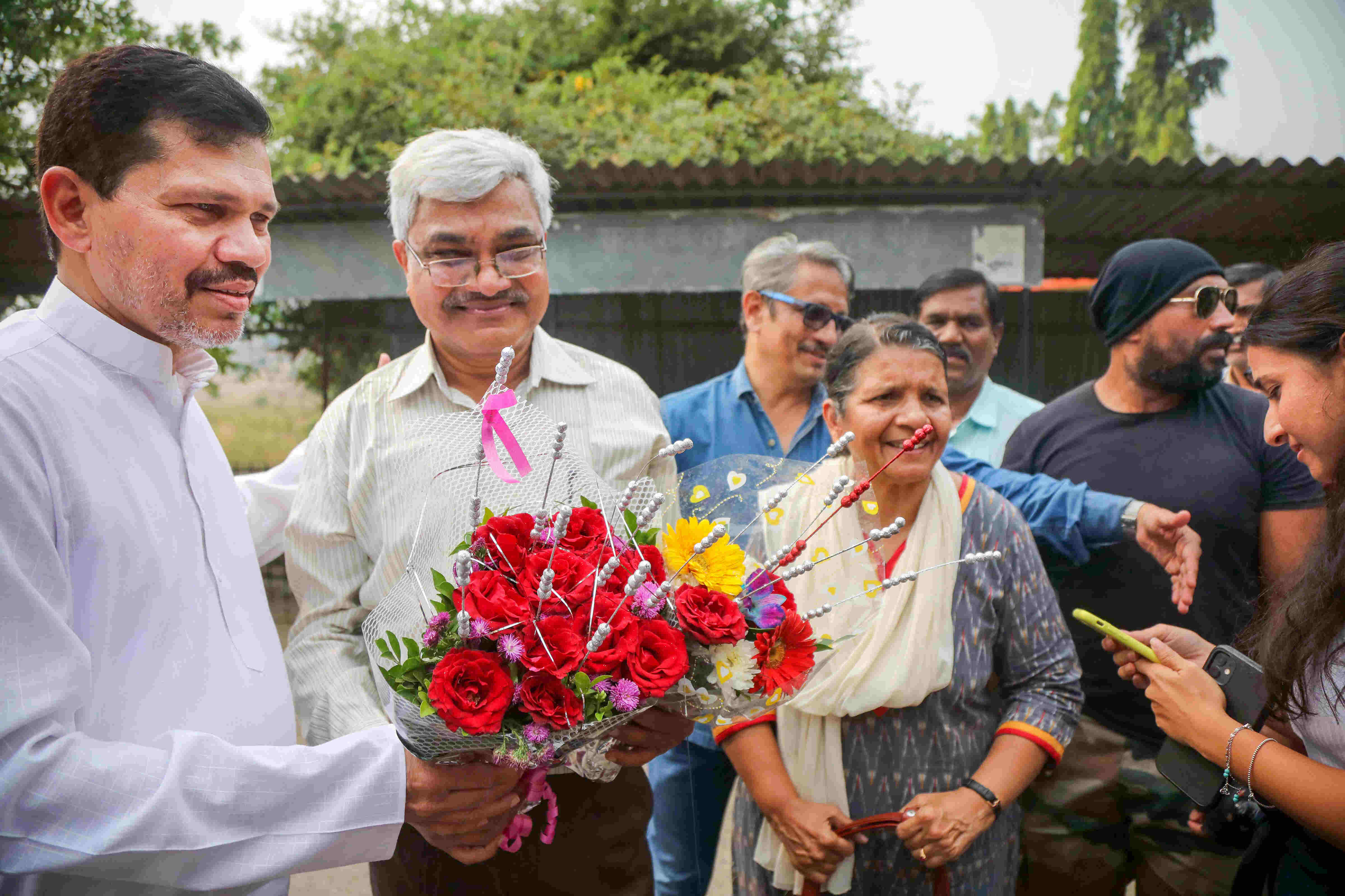 Elgar Parishad case accused Anand Teltumbde released from Navi Mumbai prison Elgar Parishad case accused Anand Teltumbde released from Navi Mumbai prison