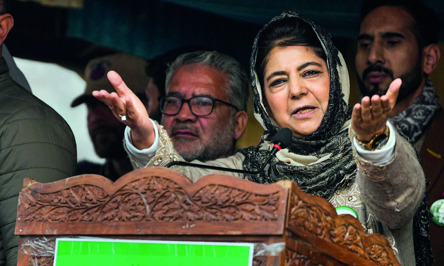 Mehbooba Mufti, ex-legislators served eviction notices