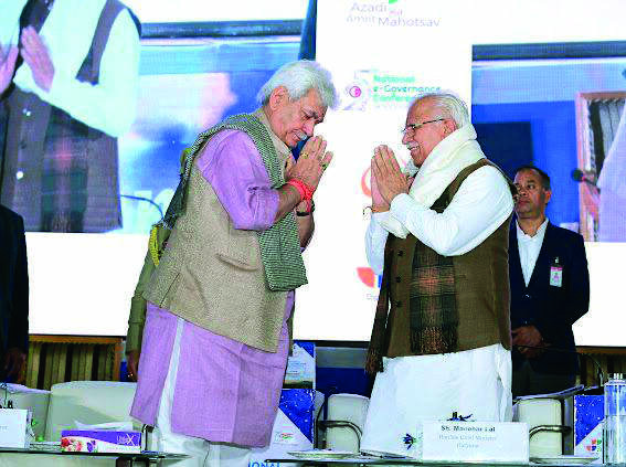 Haryana CM Khattar signs MoU on IT sector with J&K Lt Governor Manoj Sinha