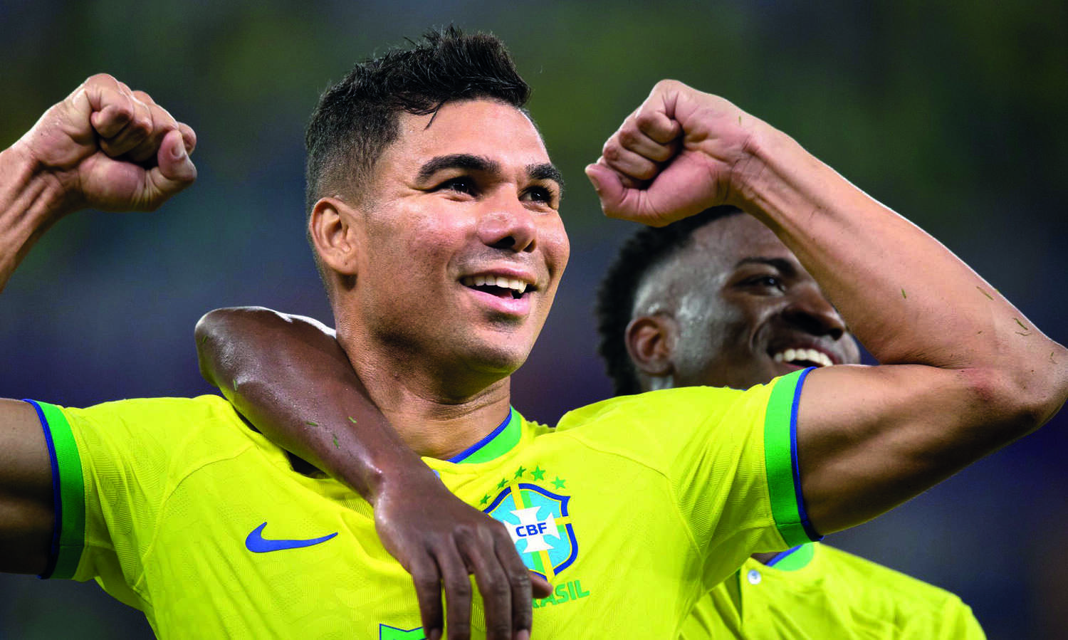 Casemiros late winner helps Brazil   join France to seal Round of 16 berth