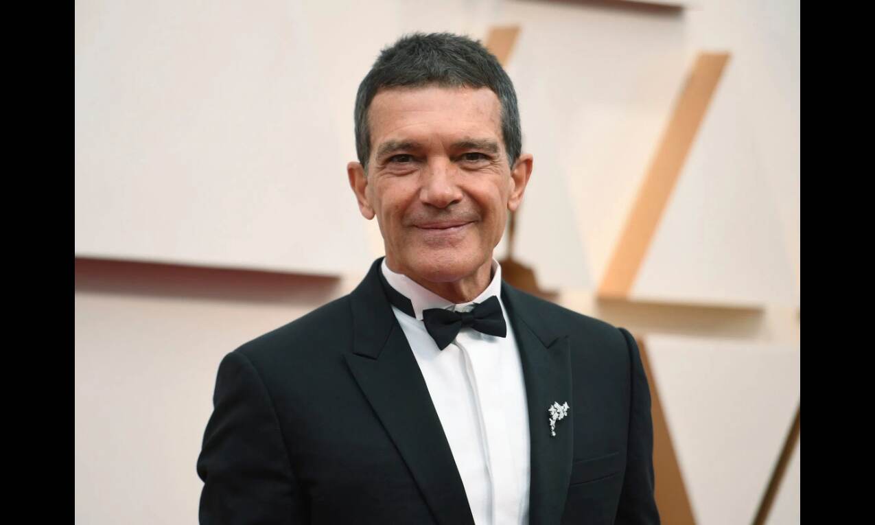 Antonio Banderas wants Tom Holland to play Zorro in potential third film Antonio Banderas wants Tom Holland to play Zorro in potential third film