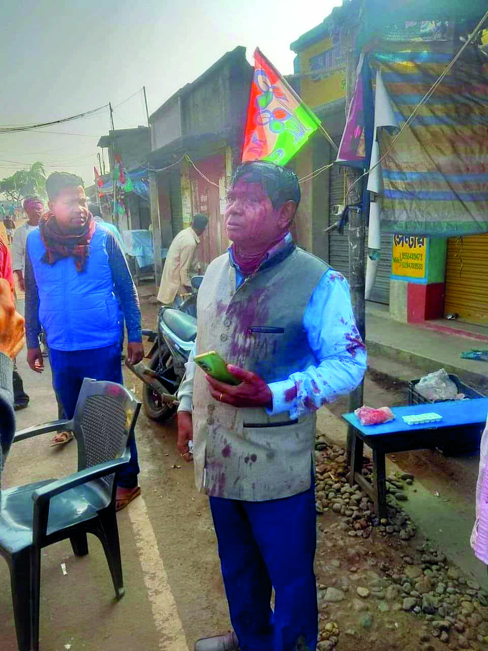TMC leader assaulted by BJP men TMC leader assaulted by BJP men
