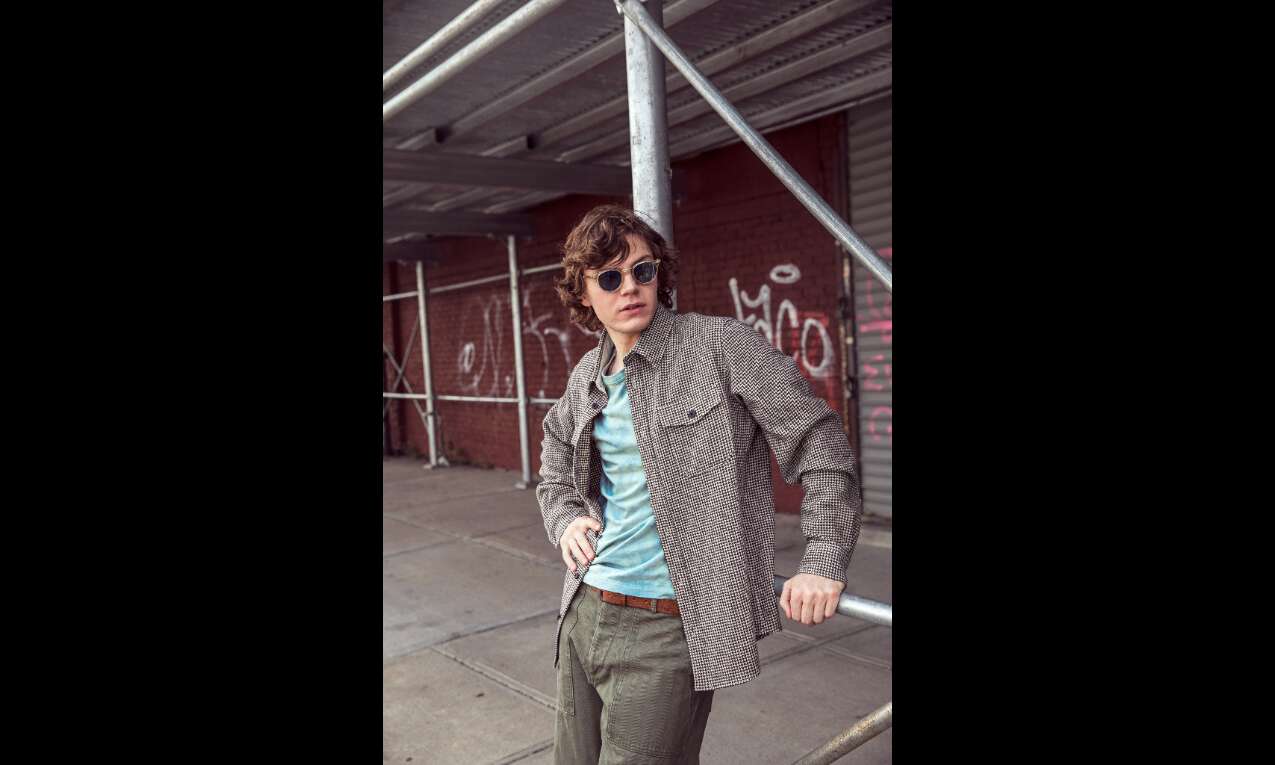 Evan Peters underwent intense prep to play Jeffrey Dahmer Evan Peters underwent intense prep to play Jeffrey Dahmer