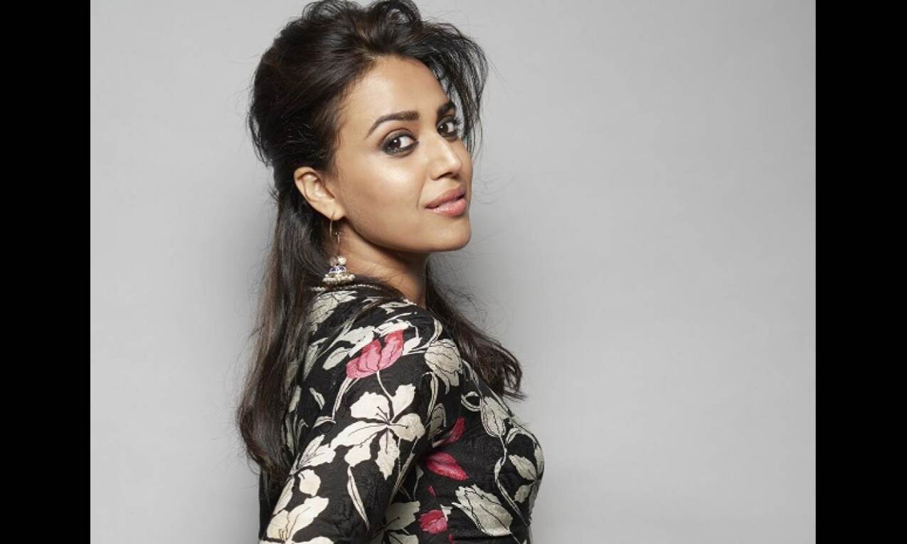 Swara Bhasker urges people to stand up for our country Swara Bhasker urges people to stand up for our country