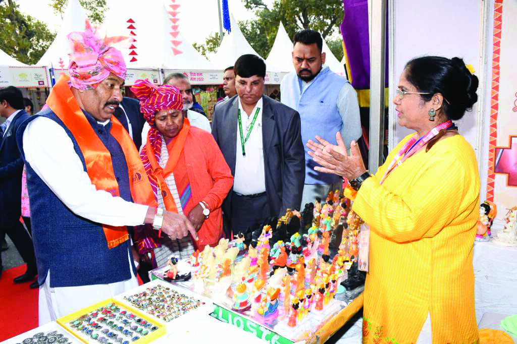 PwDs showcase their wares at Divya Kala Mela PwDs showcase their wares at Divya Kala Mela