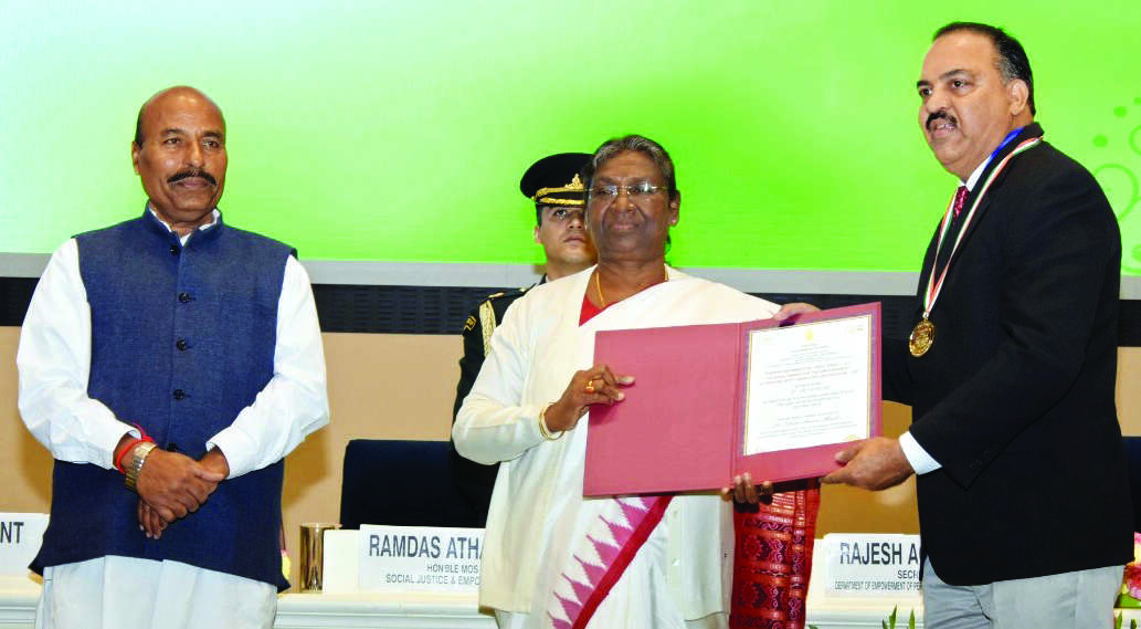 Maximize tech use to make education more accessible, says President Droupadi Murmu Maximize tech use to make education more accessible, says President Droupadi Murmu