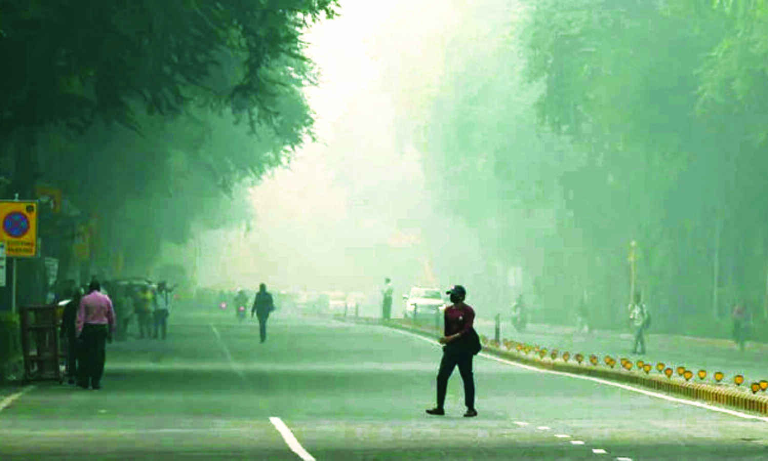 Curbs kick in as Delhis air quality deteriorates