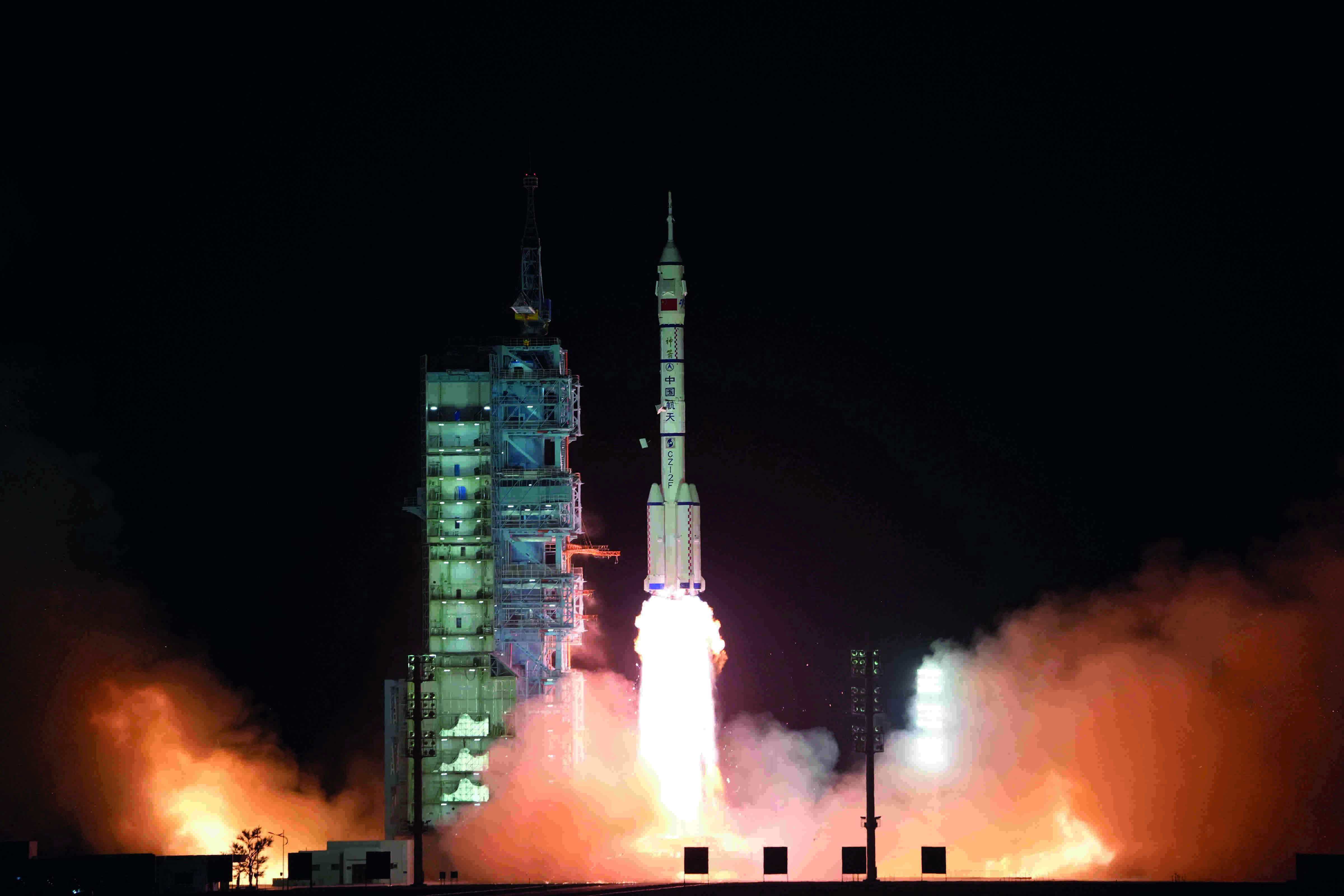 3 Chinese astronauts return safely after completing 6 months mission 3 Chinese astronauts return safely after completing 6 months mission
