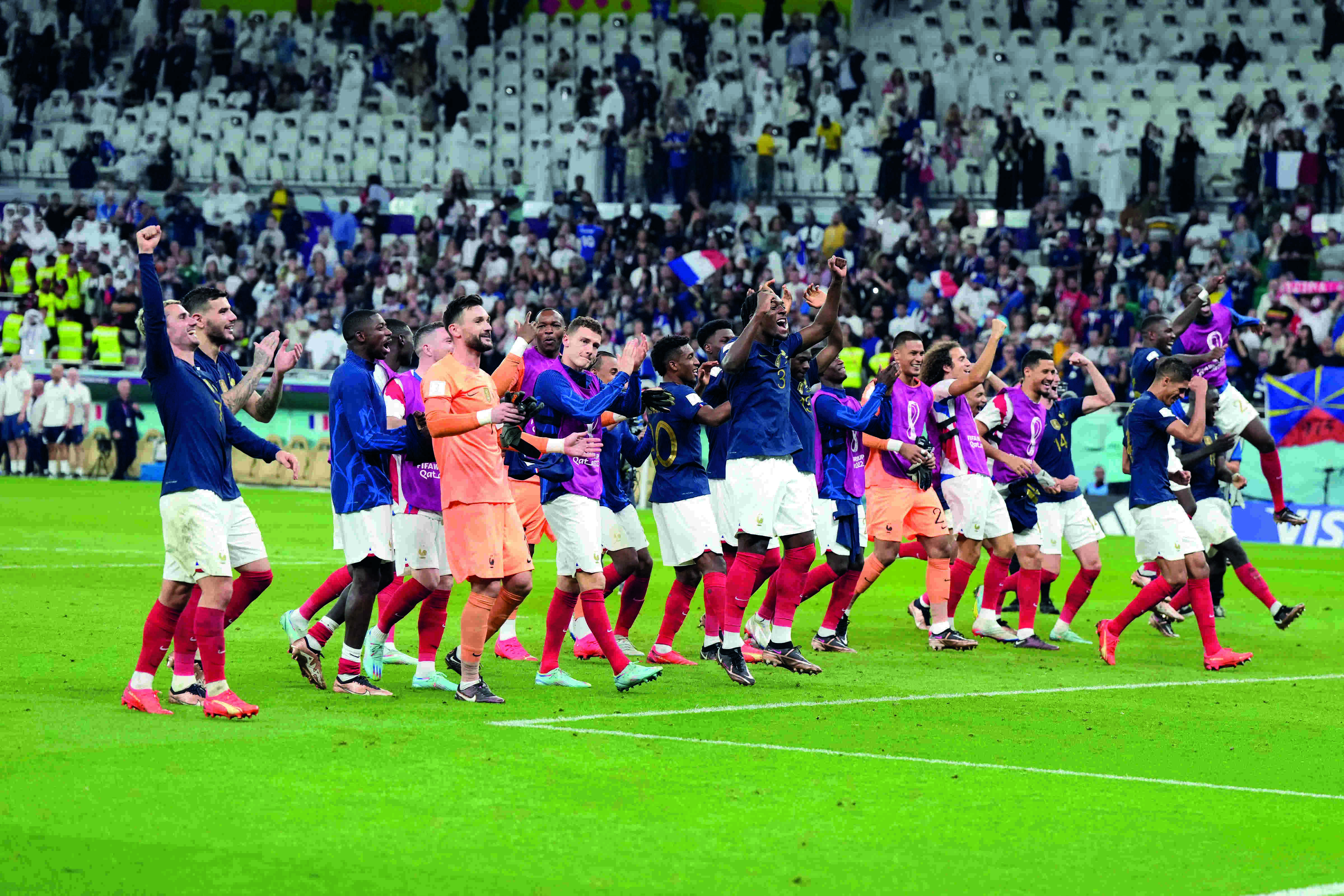France beat Poland 3-1 to advance to quarter-finals