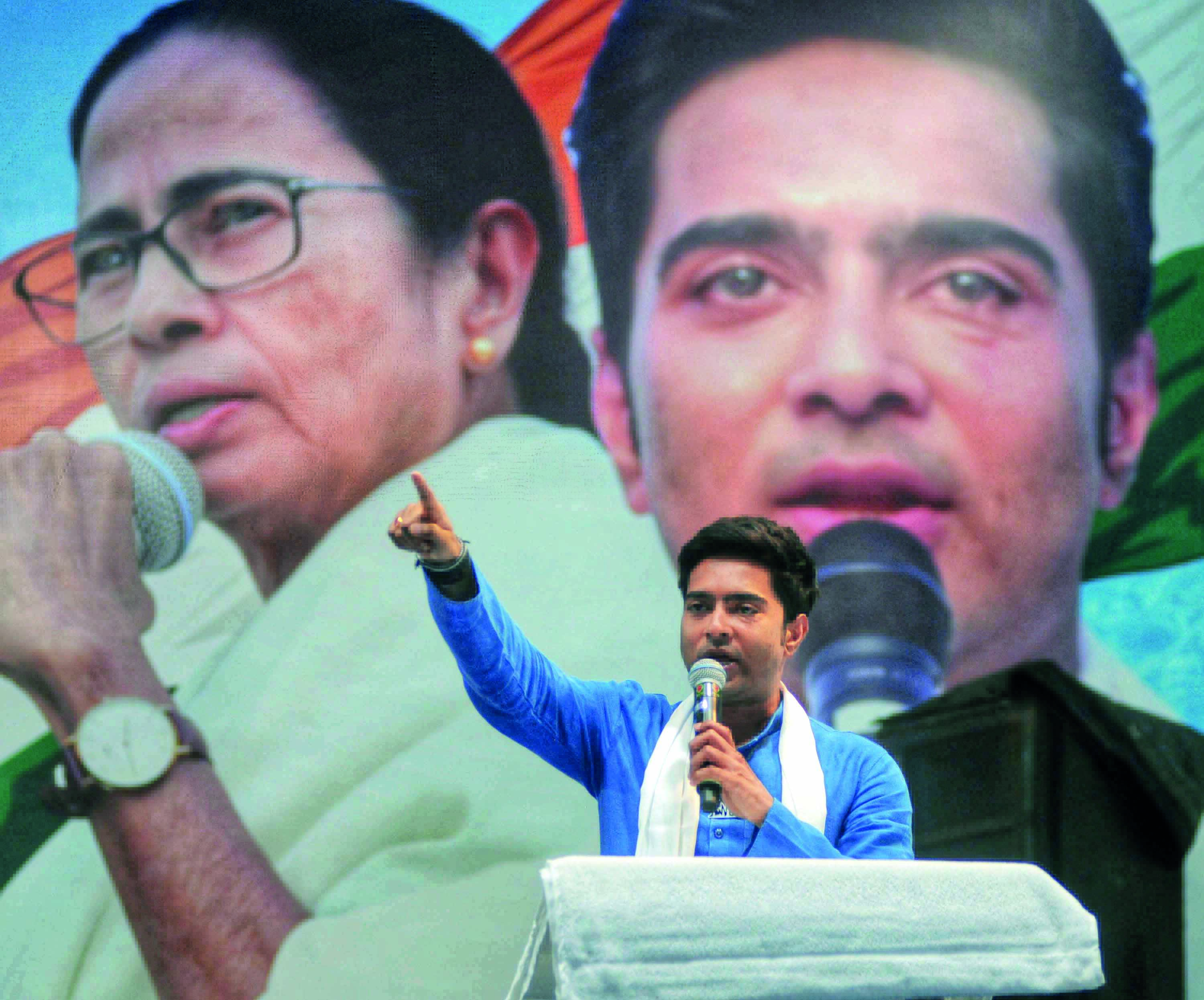 Panchayat officials resign day after Abhishek snubs them for dereliction of duty