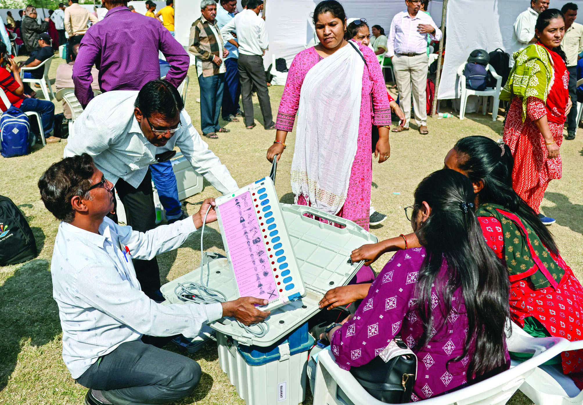 Gujarat Assembly polls: Second phase of polling for 93 seats today Gujarat Assembly polls: Second phase of polling for 93 seats today