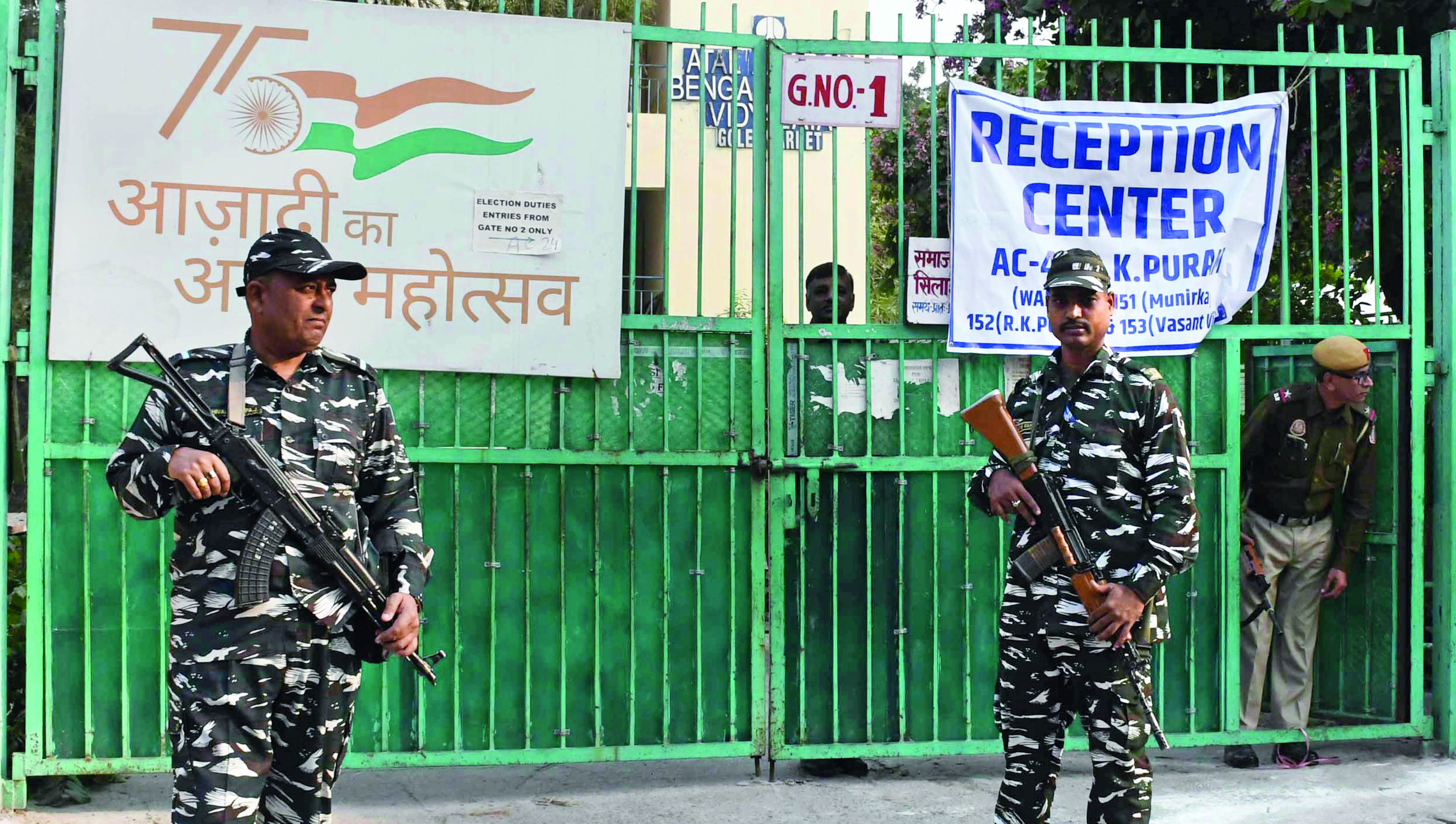 Exit polls predict clear victory for AAP