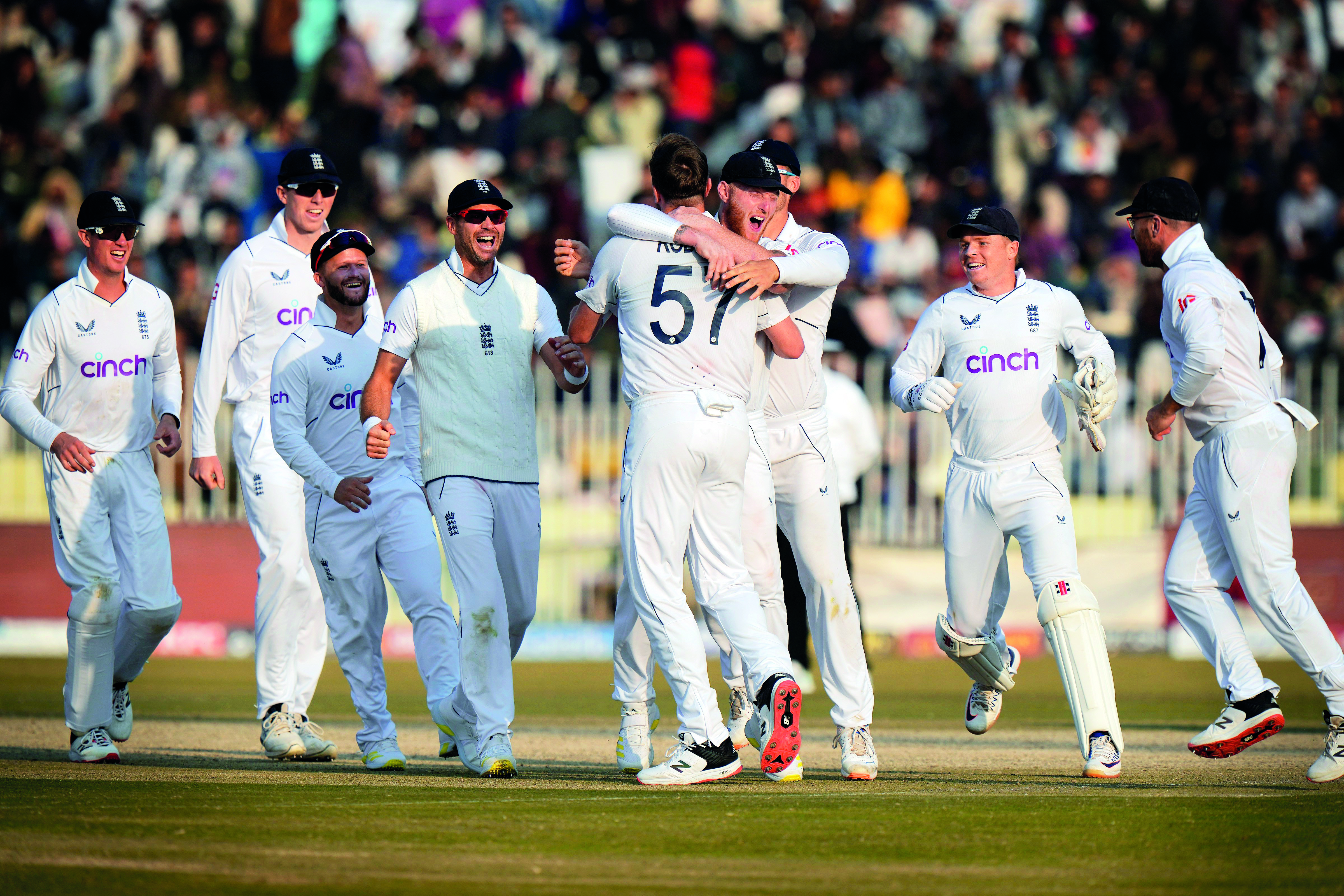England beat Pakistan by 74 runs in first Test match England beat Pakistan by 74 runs in first Test match