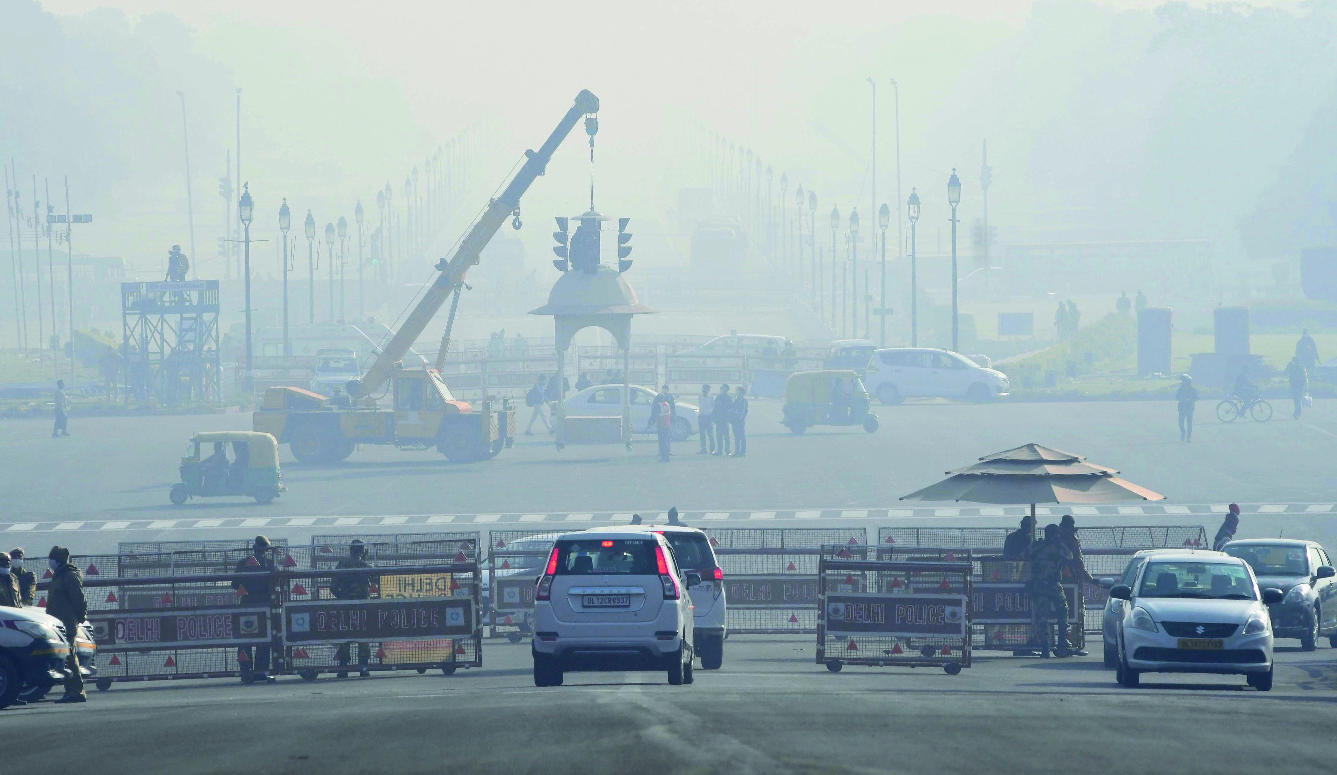 Air quality panel lifts curbs imposed in Delhi-NCR Air quality panel lifts curbs imposed in Delhi-NCR