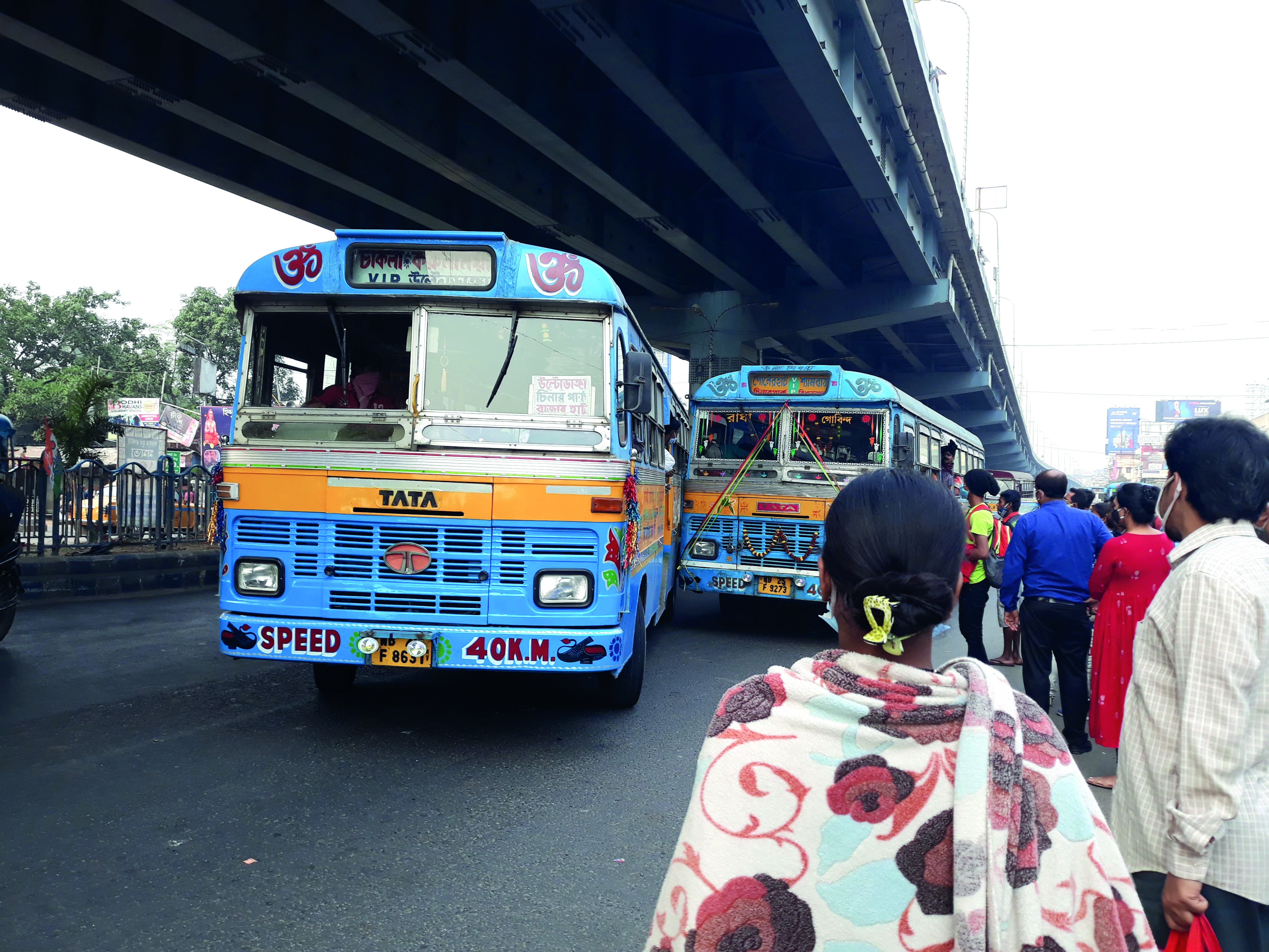 Operate all government, private buses like a weekday on Sunday Operate all government, private buses like a weekday on Sunday