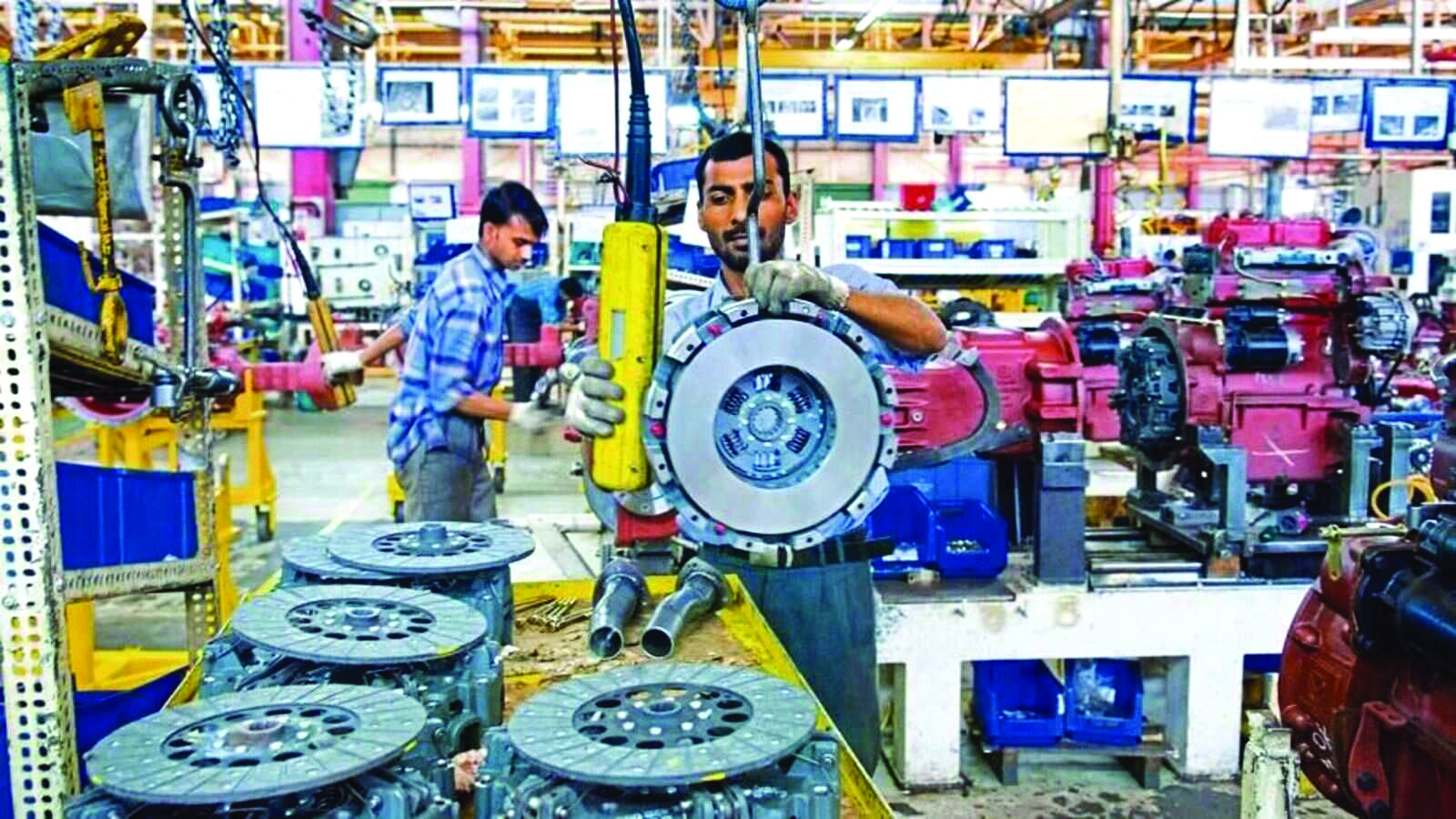 Govt to hold apprenticeship   fair in 197 districts on Monday