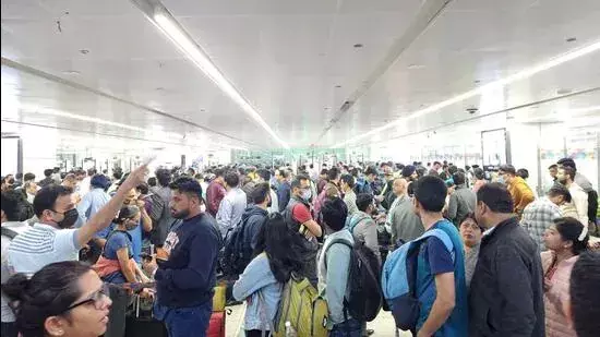 Minsitry of Civil Aviation Steps In To Reduce Peak Hour Flights To Manage Congestion At Delhi Airport Minsitry of Civil Aviation Steps In To Reduce Peak Hour Flights To Manage Congestion At Delhi Airport