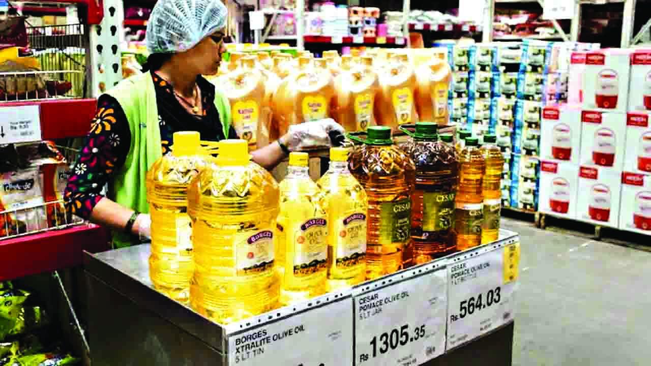 Edible oil imports rise 34% to 15.29 lakh tonne in Nov Edible oil imports rise 34% to 15.29 lakh tonne in Nov