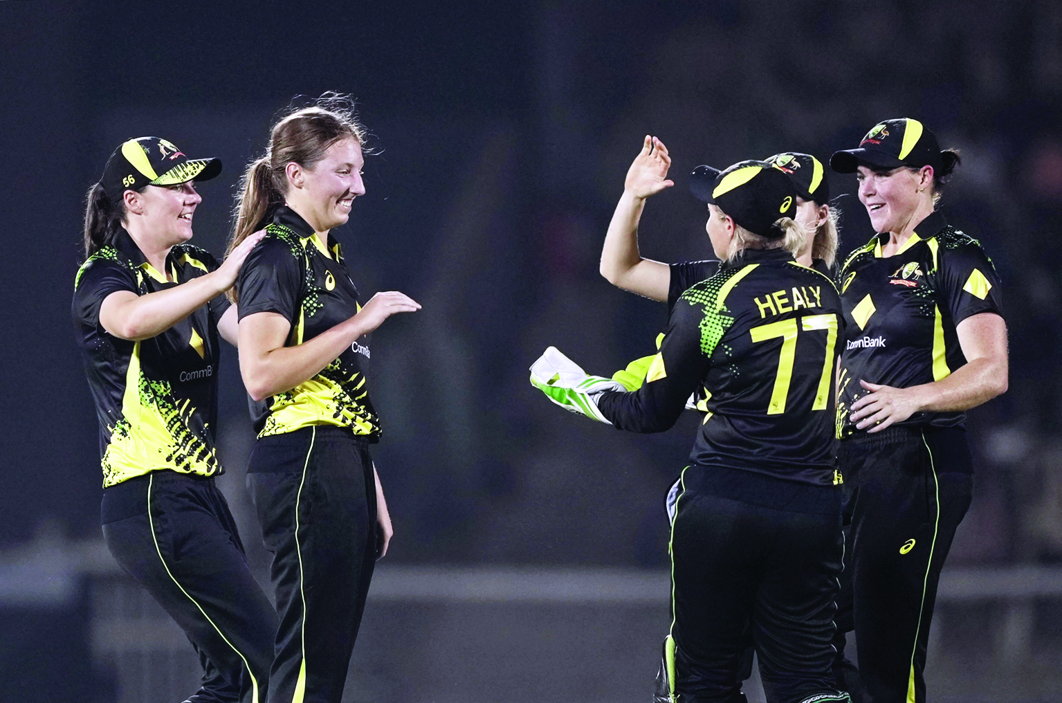 Australia beat India by 21 runs in 3rd Womens T20I