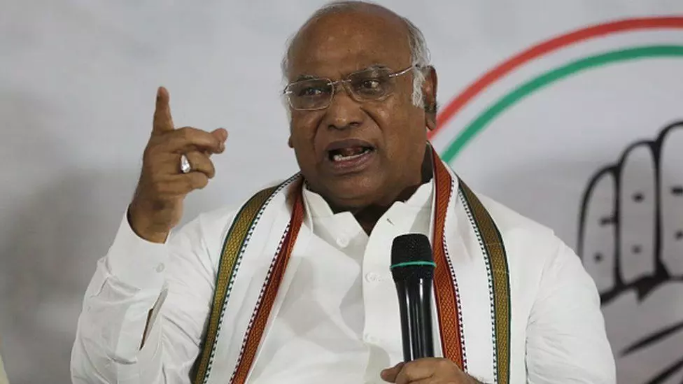 Chinese Glasses Covering Laal Aankh: Congress President, Mallikarjun Kharge Takes Dig At Government