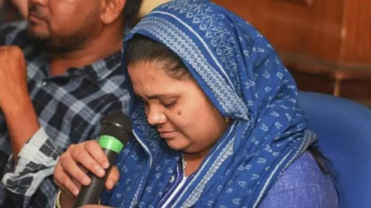 Bilkis Bano Case: Supreme Court Dismisses Banos Review Petition Against Remission Of Gangrape Convicts