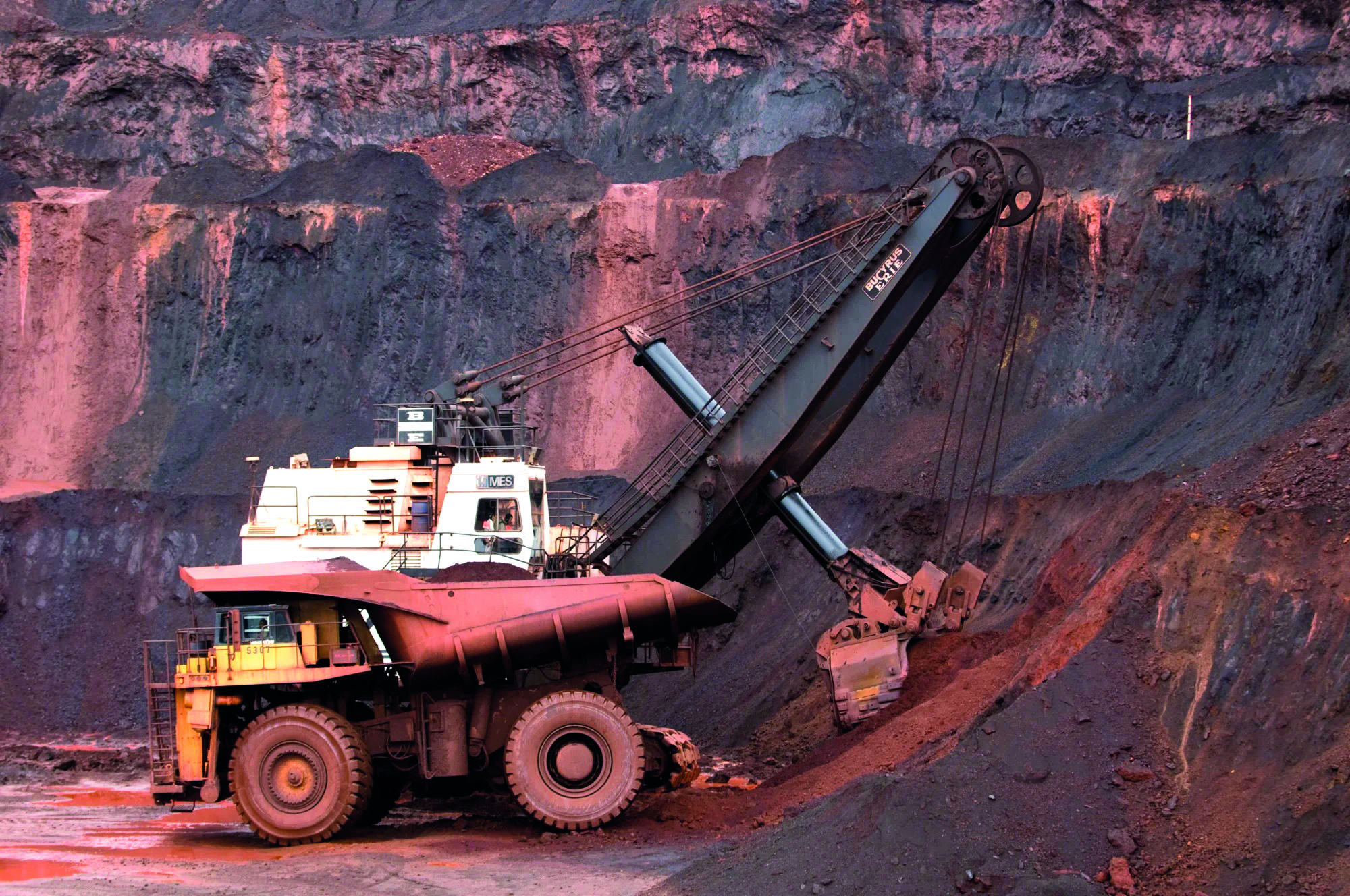 Govt plans to auction six mineral blocks in January