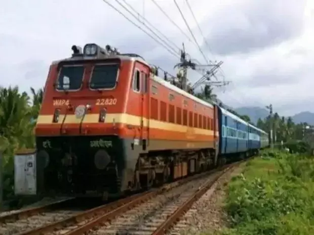 Job Seekers Made To Count Trains At New Delhi Railway Station, Duped Of Over Rs 2.5 Crore