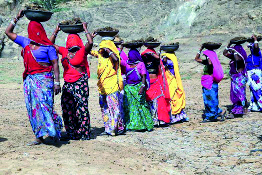 BJP lying, twisting facts about jobs given under MGNREGA BJP lying, twisting facts about jobs given under MGNREGA