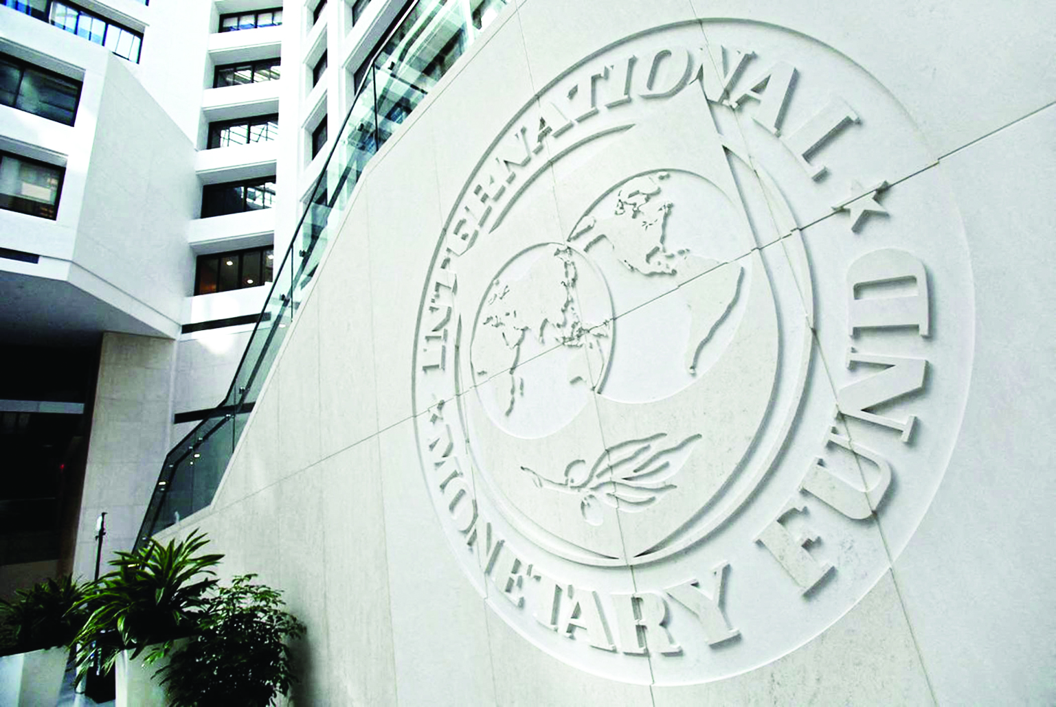 IMF projects Indias economic  growth at 6.8 % in current fiscal