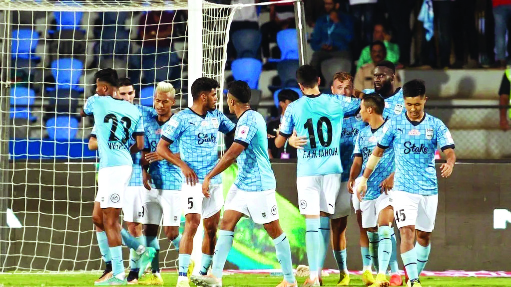 Indian Super League: Mumbai City beat Chennaiyin FC 2-1 to reclaim top spot Indian Super League: Mumbai City beat Chennaiyin FC 2-1 to reclaim top spot