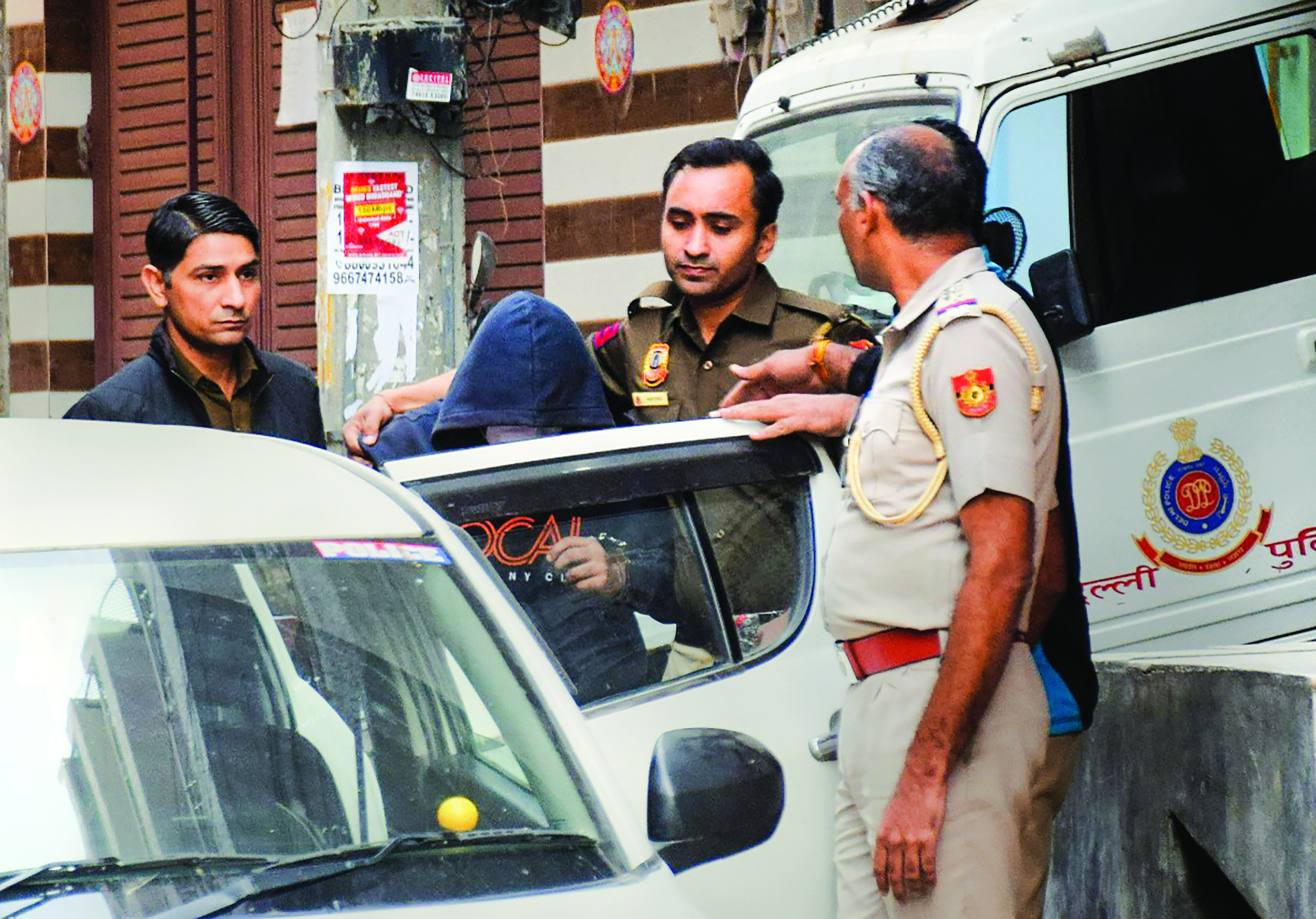 Accused Poonawala taken to forensic lab to record voice sample Accused Poonawala taken to forensic lab to record voice sample